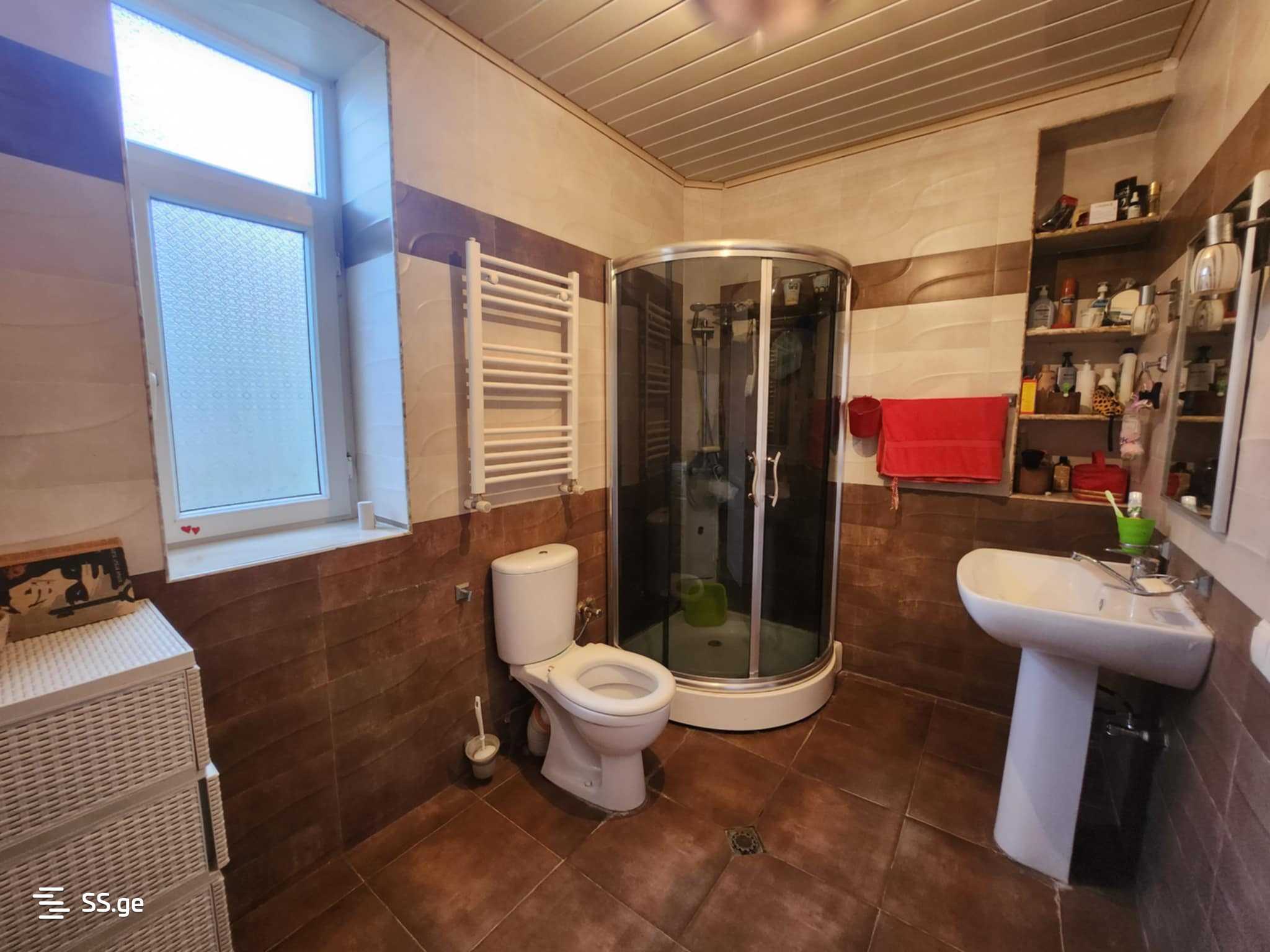 10 Room Private House For Sale view 11