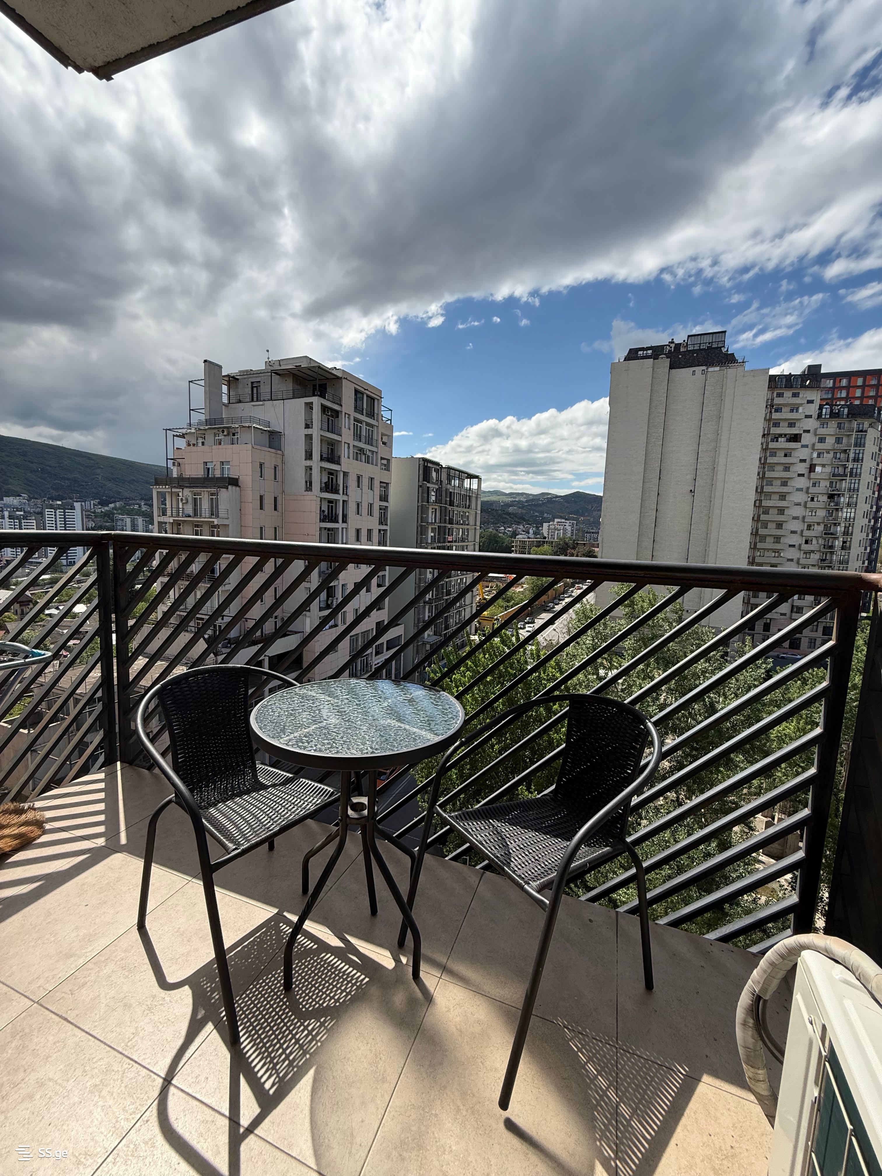 2 room Flat Daily rent. Isani - Widok 5
