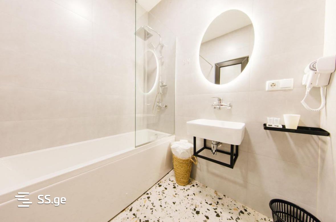 21 Room Hotel For Rent. Isani, 9 of 11