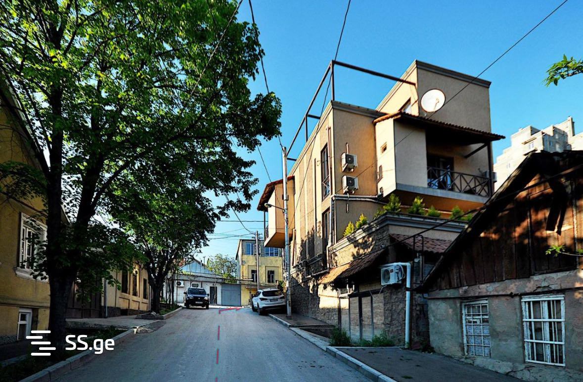10 Room Hotel For Rent. Isani, 11 of 12