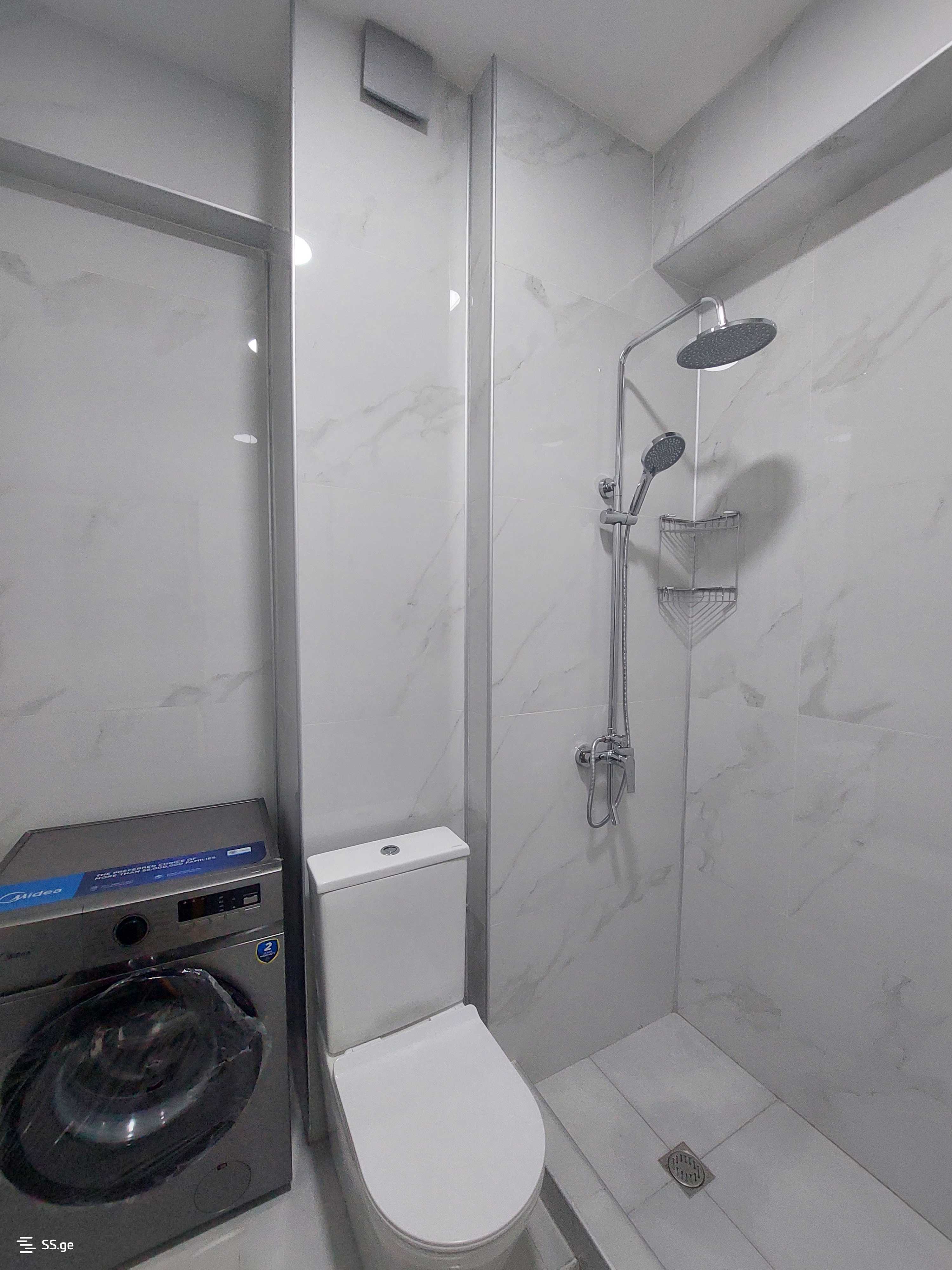 2 Room Flat Daily Rent. Digomi view 8