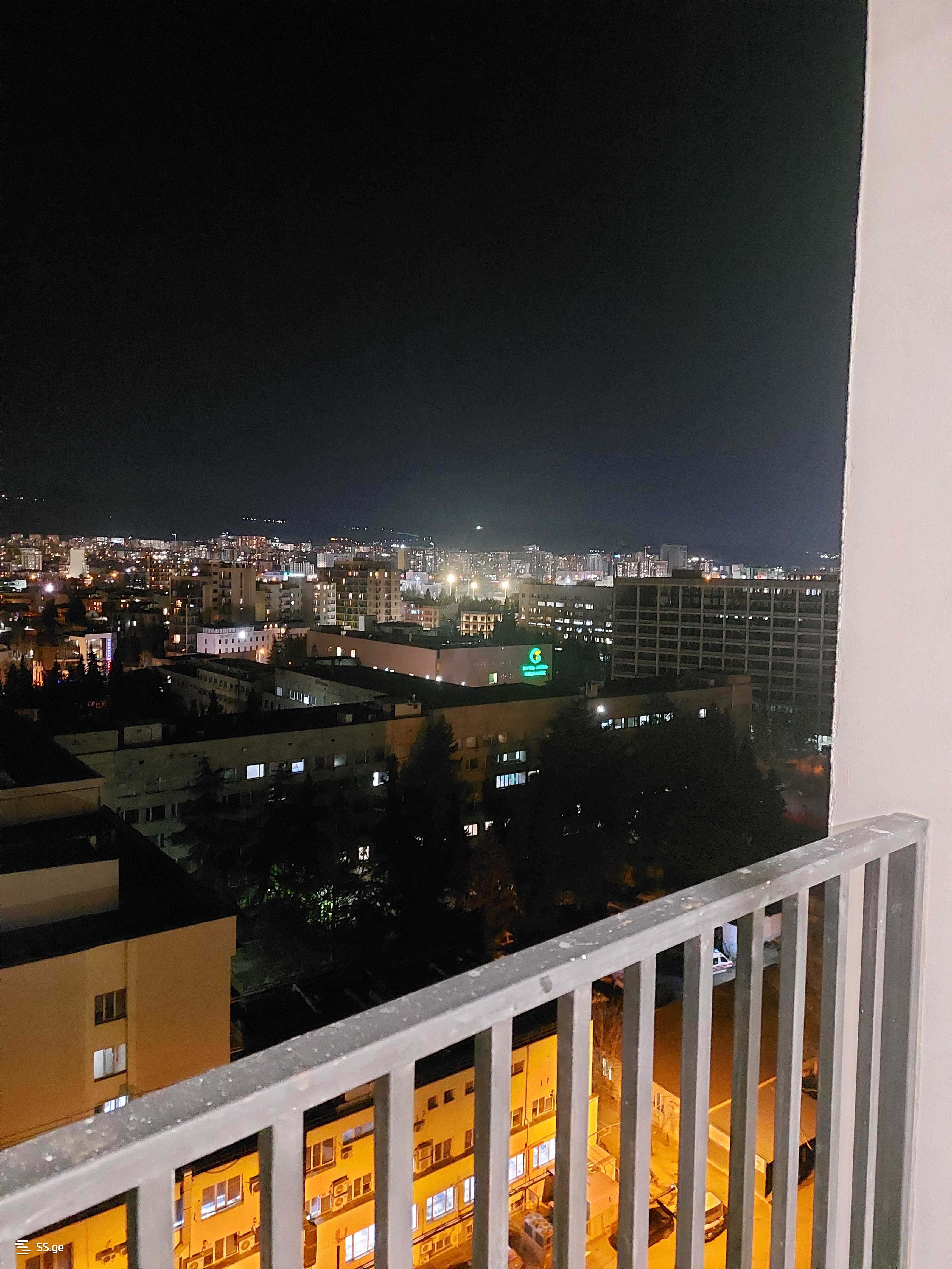 2 Room Flat Daily Rent. Digomi view 9