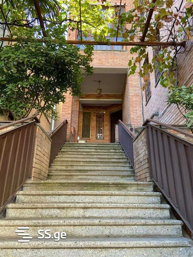 9 Room Private House For Sale, 2 of 4