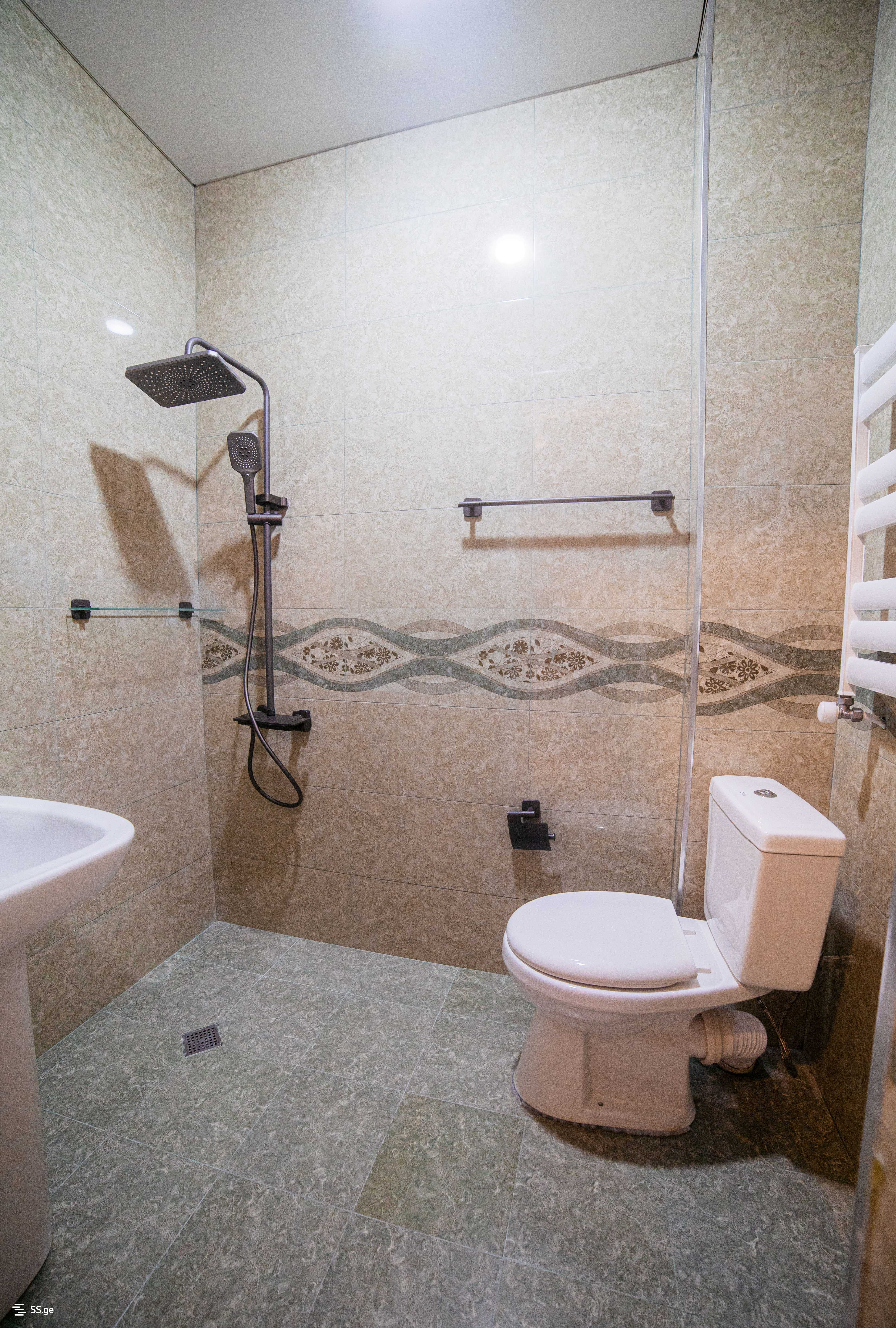 10 Room Hotel For Sale view 9