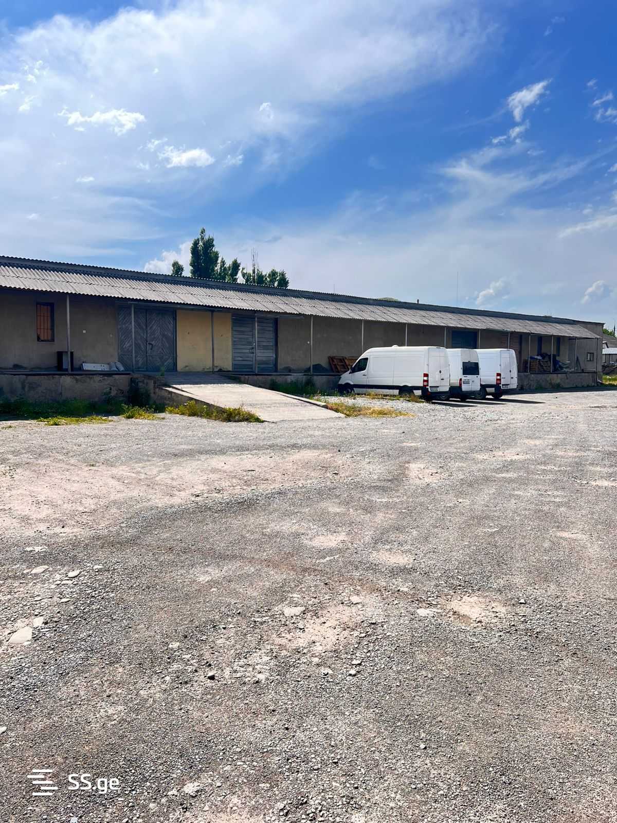 Store-Industrial Property For Rent. Gori, 2 of 4