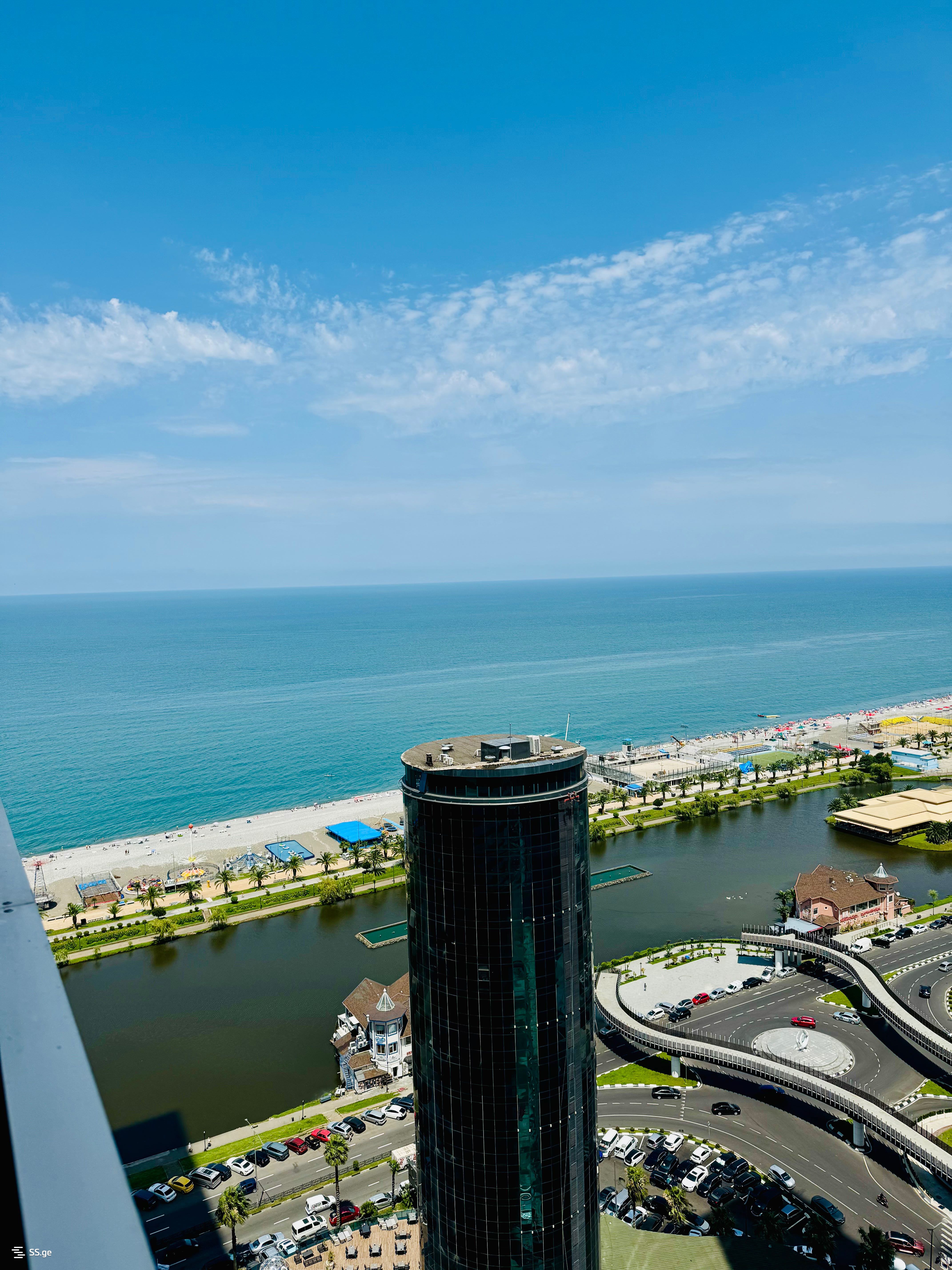 2 room Flat Daily rent. Batumi - Aanzicht 4