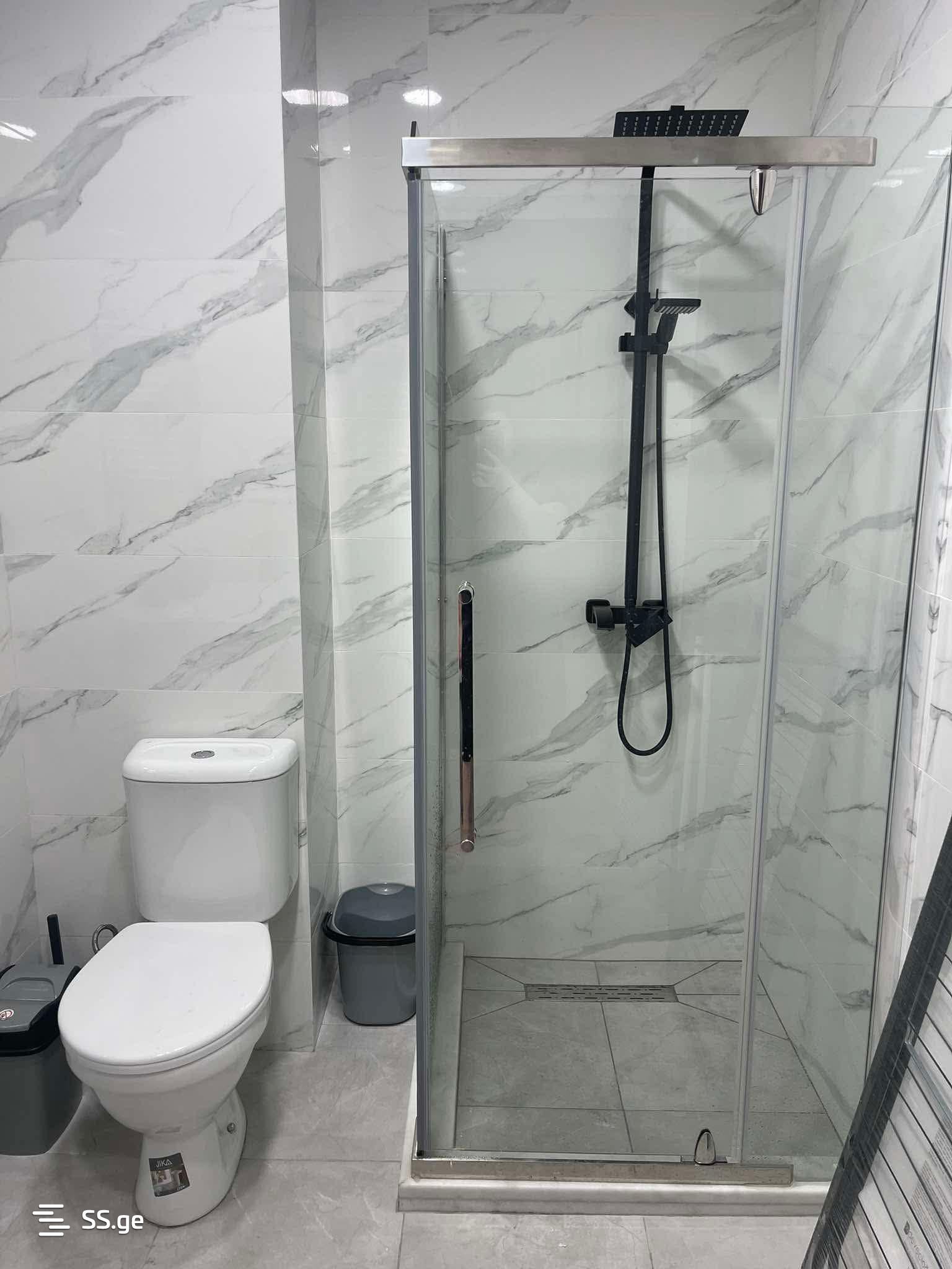 1 Room Flat Daily Rent. Qala view 4