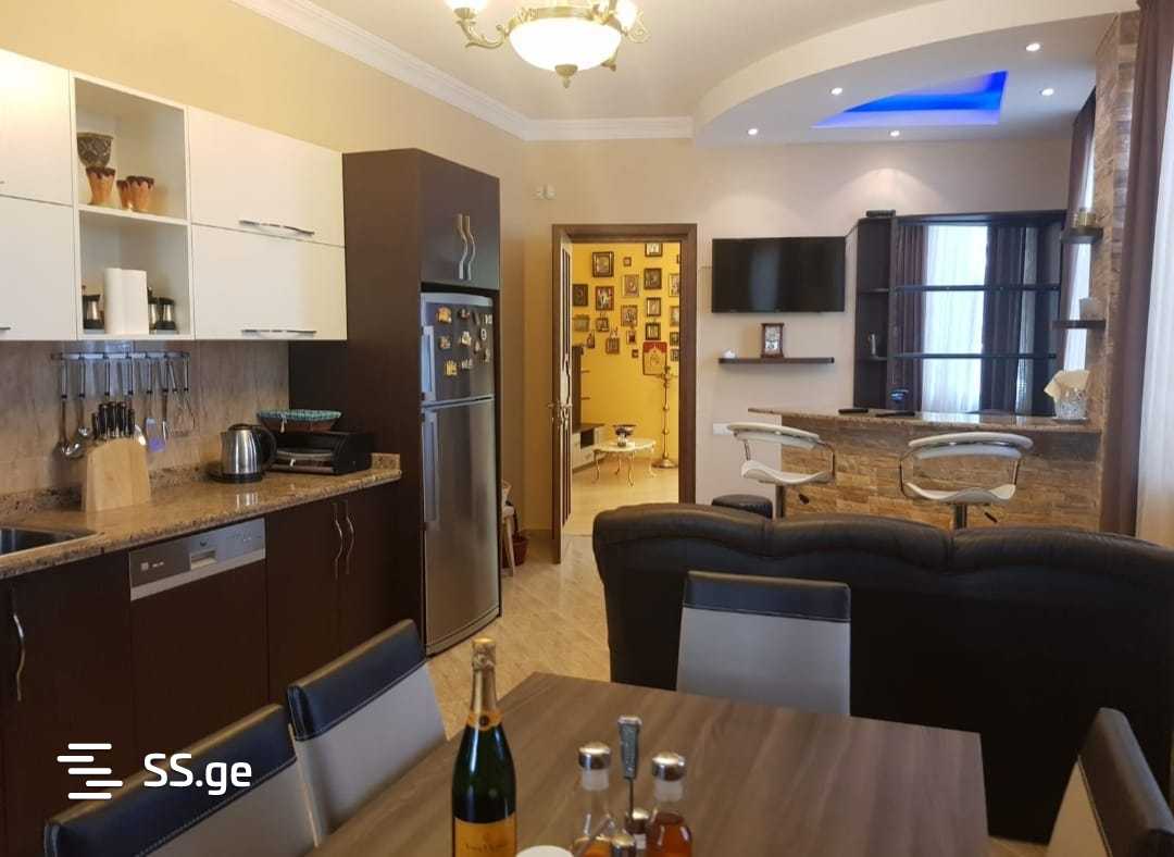 8 Room Summer Cottage For Rent. Tskneti view 6