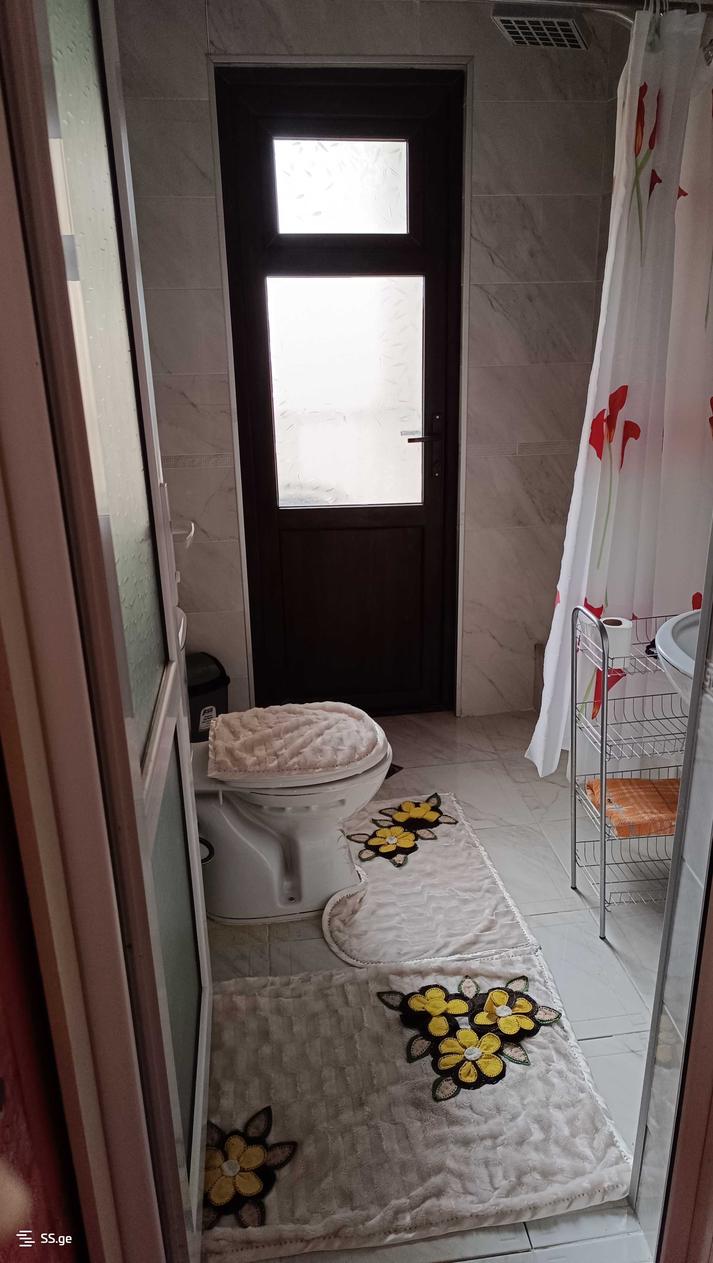 4 Room Private House For Rent. Zugdidi view 9