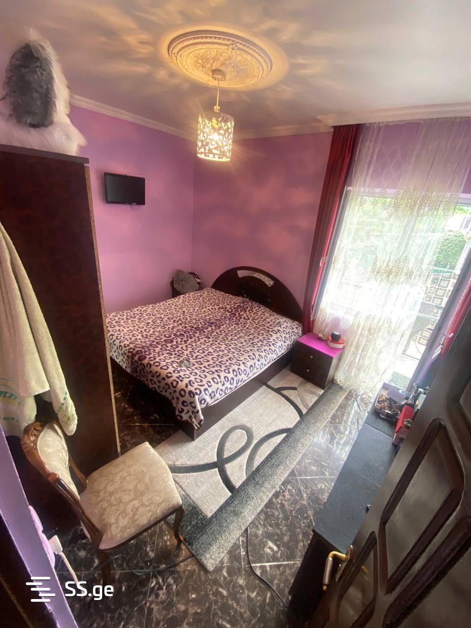 4 Room Flat Daily Rent. Qala view 6