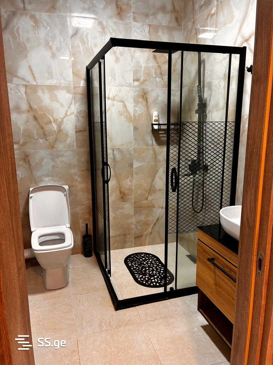 1 Room Flat For Rent. Makhindjauri view 6
