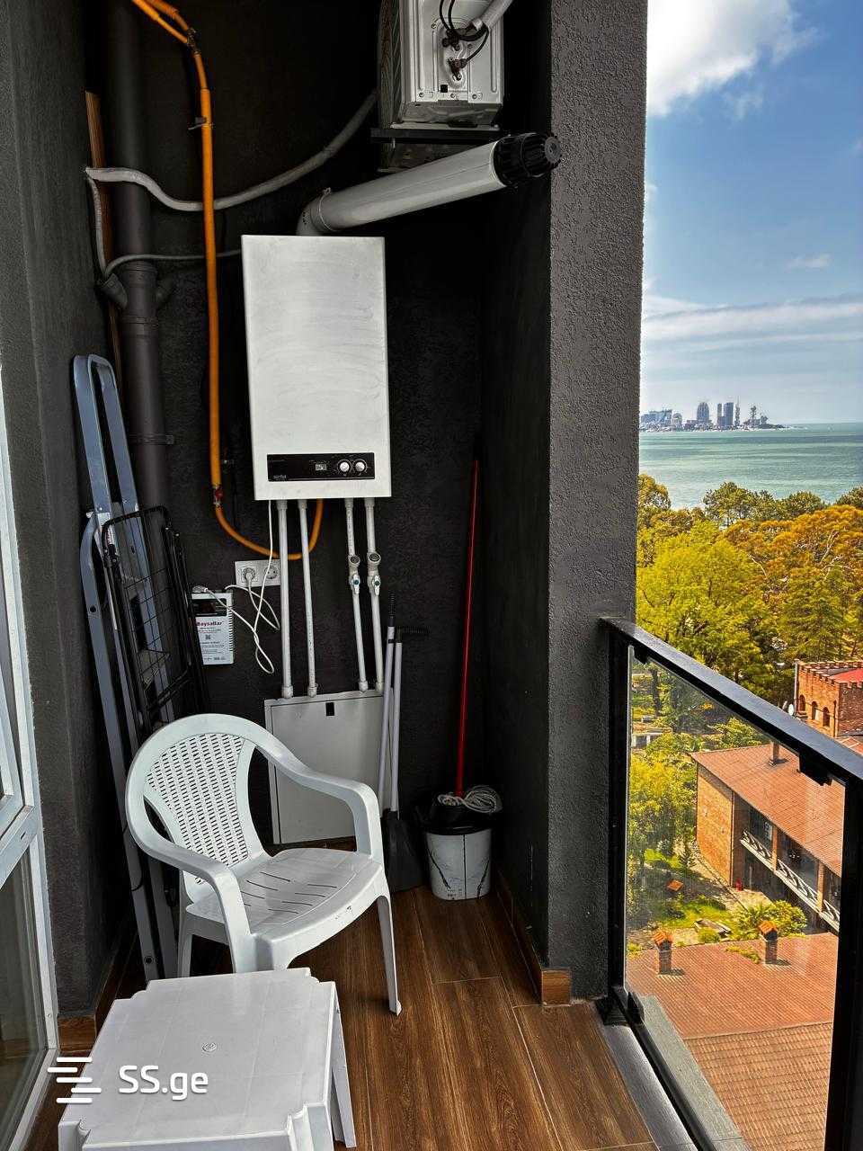 1 Room Flat For Rent. Makhindjauri view 3