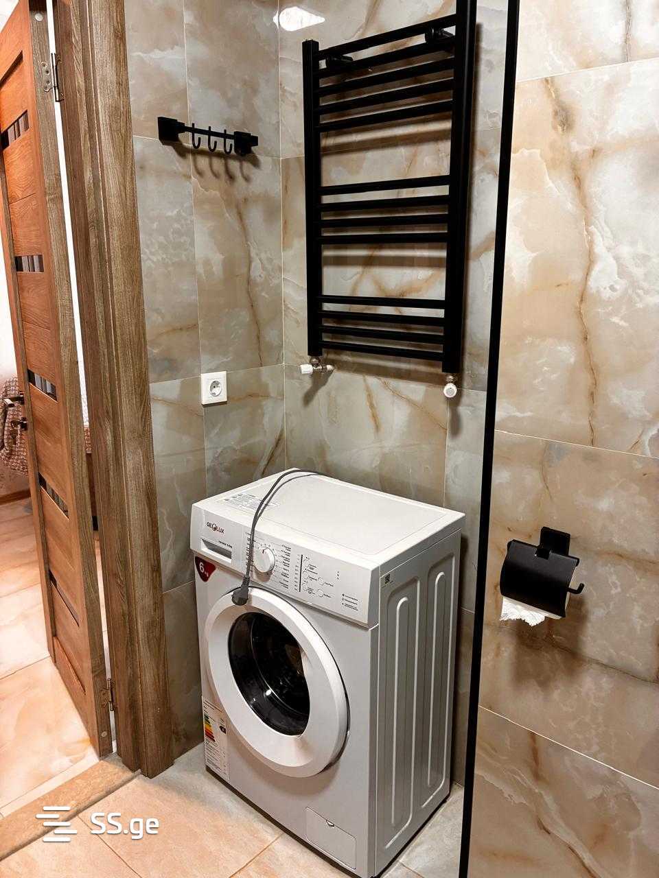 1 Room Flat For Rent. Makhindjauri view 7