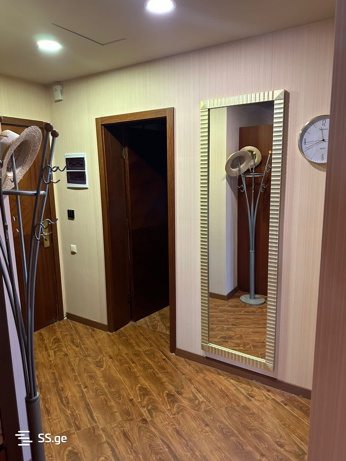 3 Room Flat Daily Rent. Chaqvi view 3