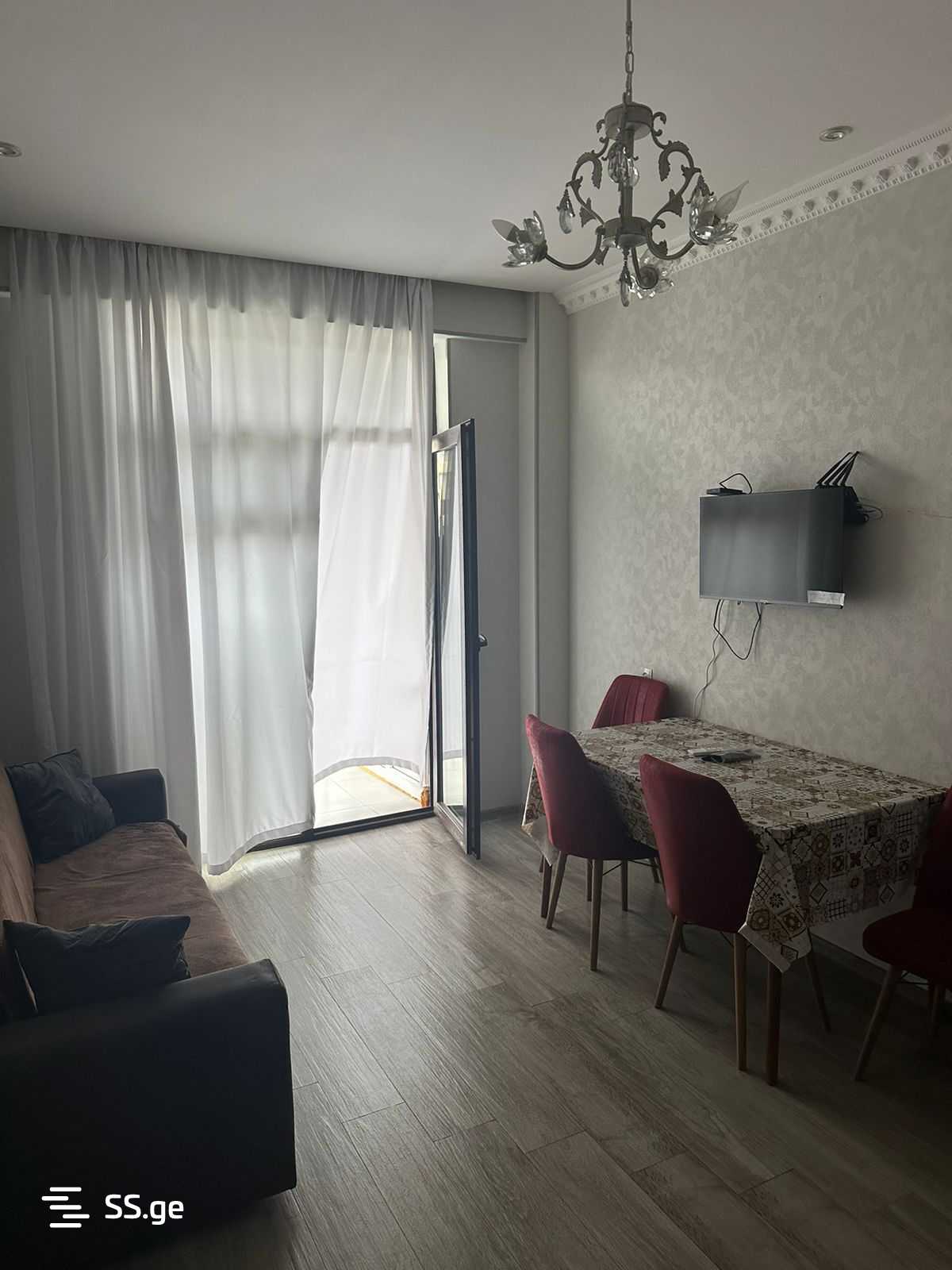 2 Room Flat Daily Rent. Rustavi view 2