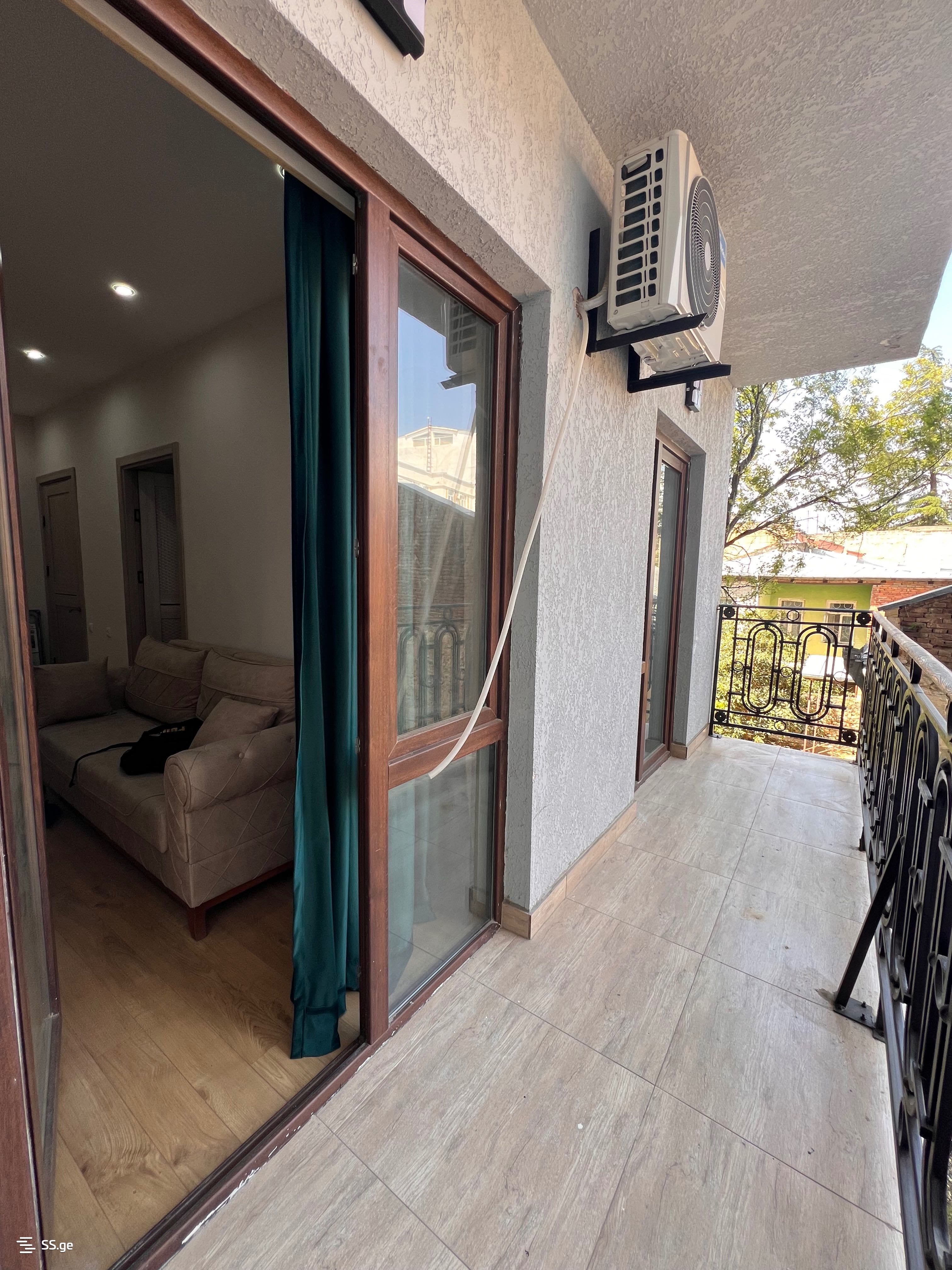 2 Room Flat Daily Rent. Kutaisi view 9