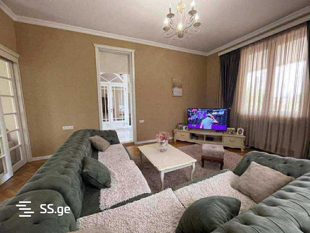 6 Room Private House Daily Rent. Kobuleti, 2 of 11