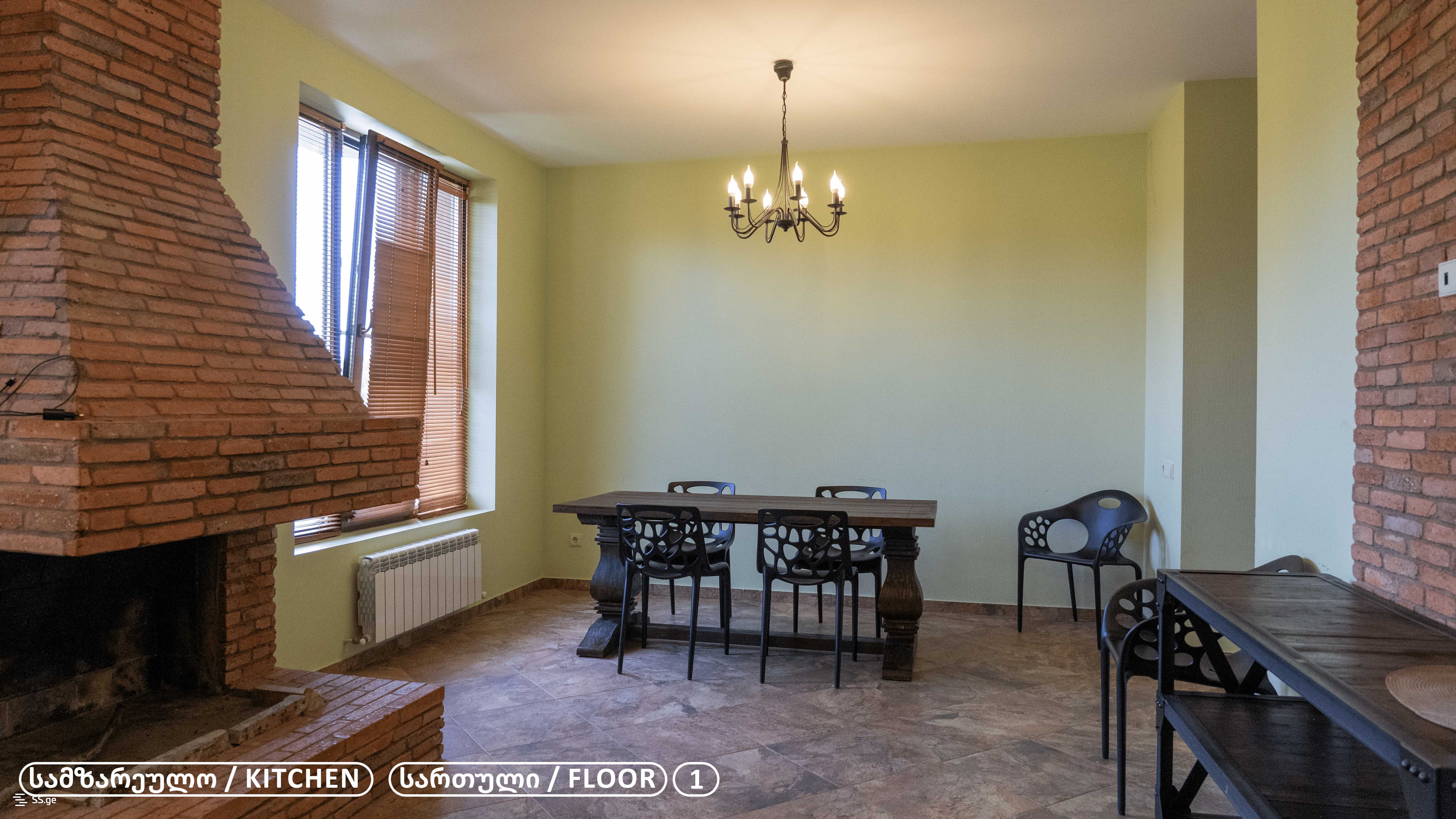 7 Room Private House For Sale view 2