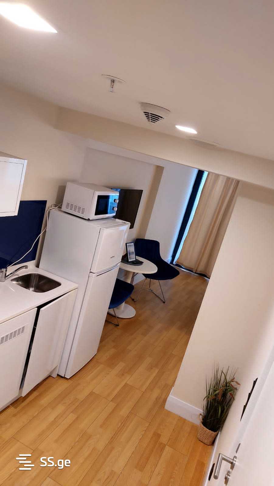 2 room Flat Daily rent. Batumi - Vista 4