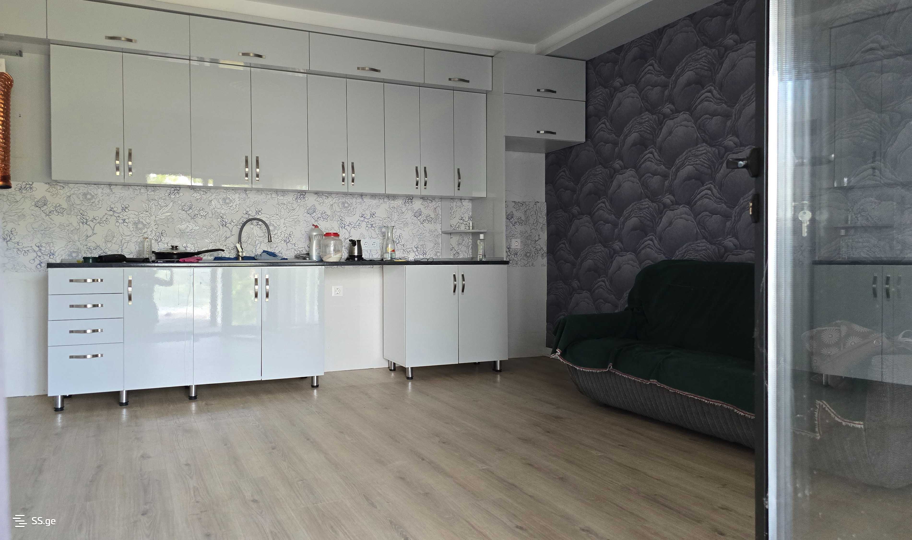 5 Room Private House For Sale view 3