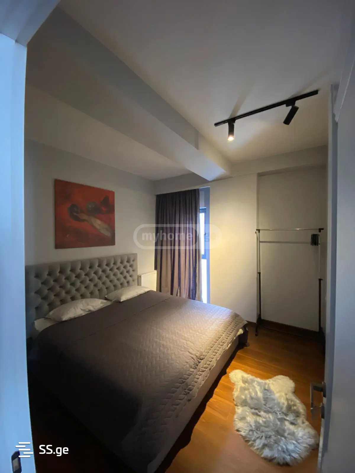3 Room Flat For Sale, 2 of 4