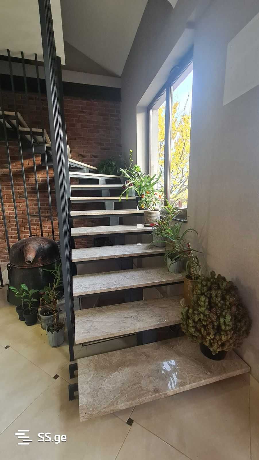 7 Room Private House For Rent. Mtskheta, 1 of 10