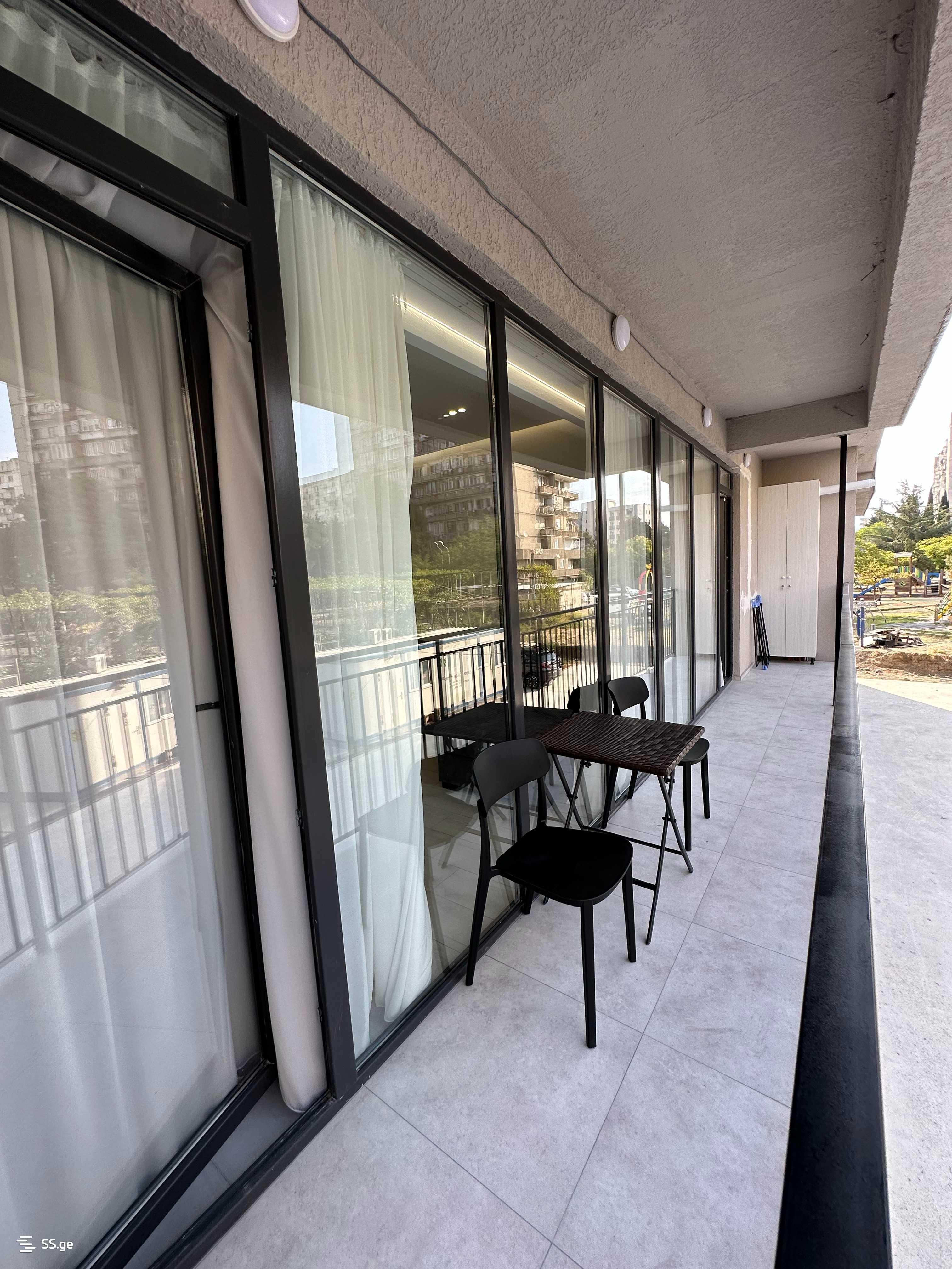 2 Room Flat Daily Rent. Isani view 4