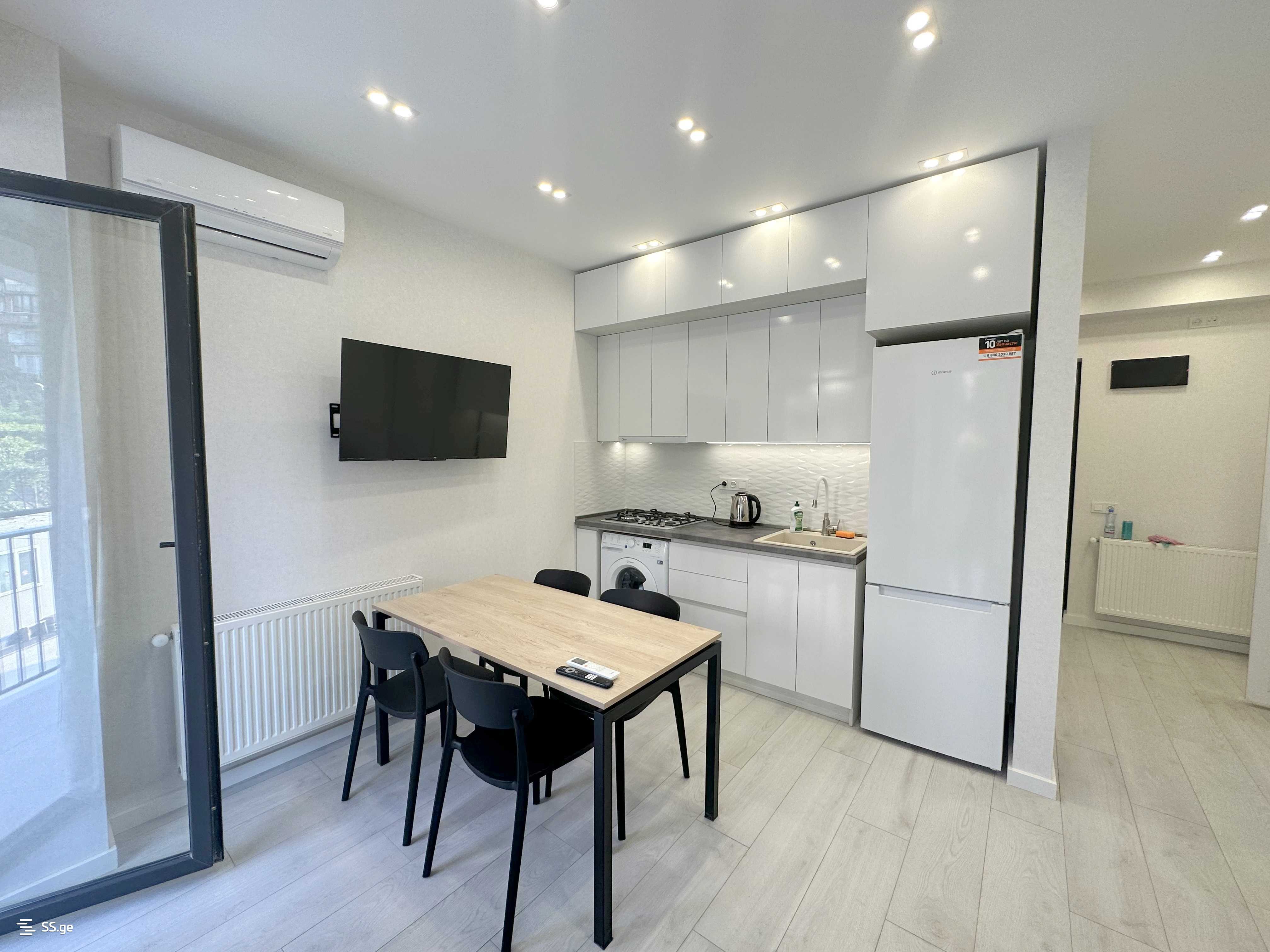 2 Room Flat Daily Rent. Isani, 1 of 4