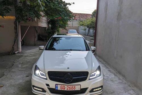auto similar image