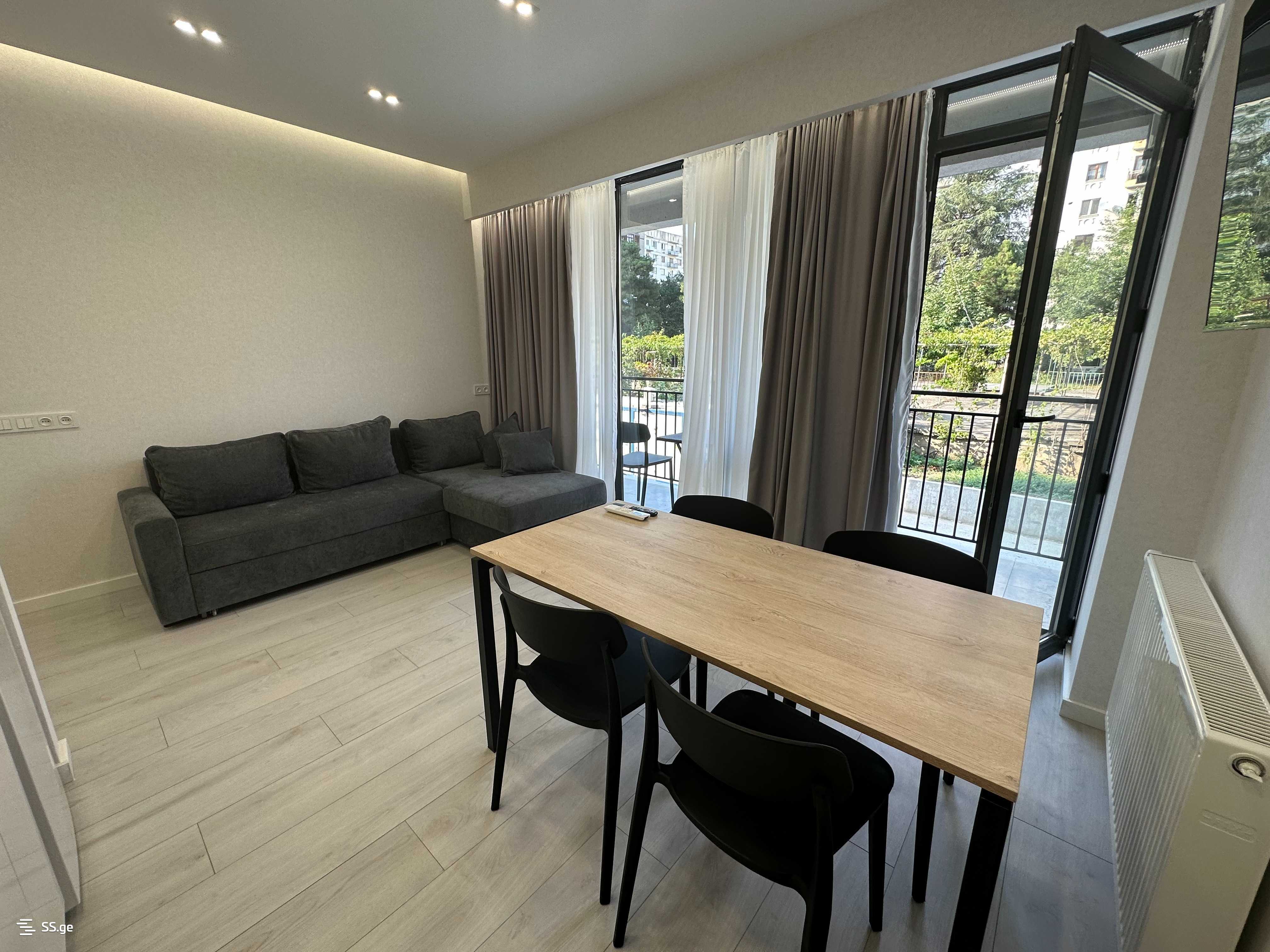 2 Room Flat Daily Rent. Isani, 3 of 4