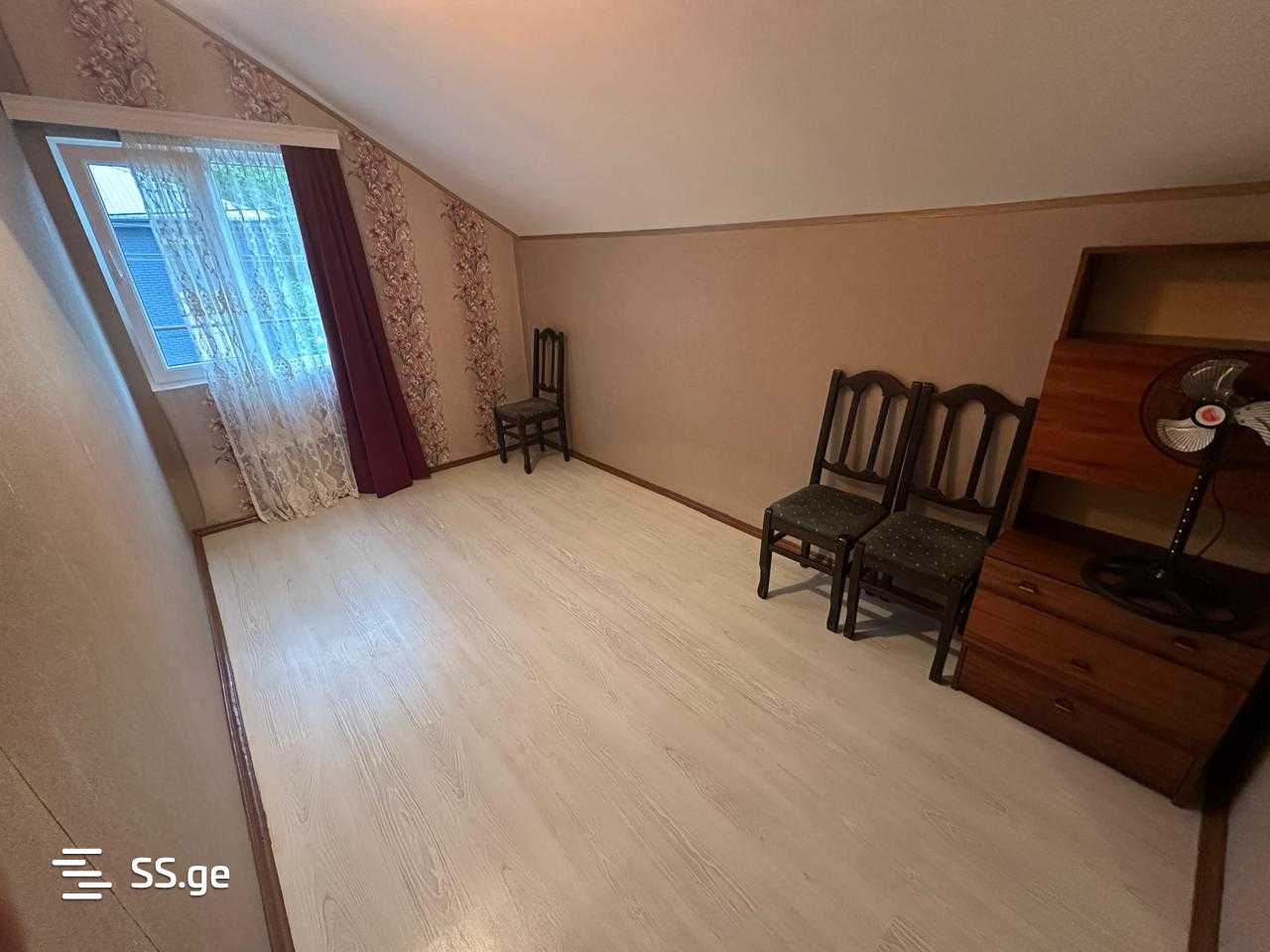 4 Room Private House For Rent. Makhindjauri view 11