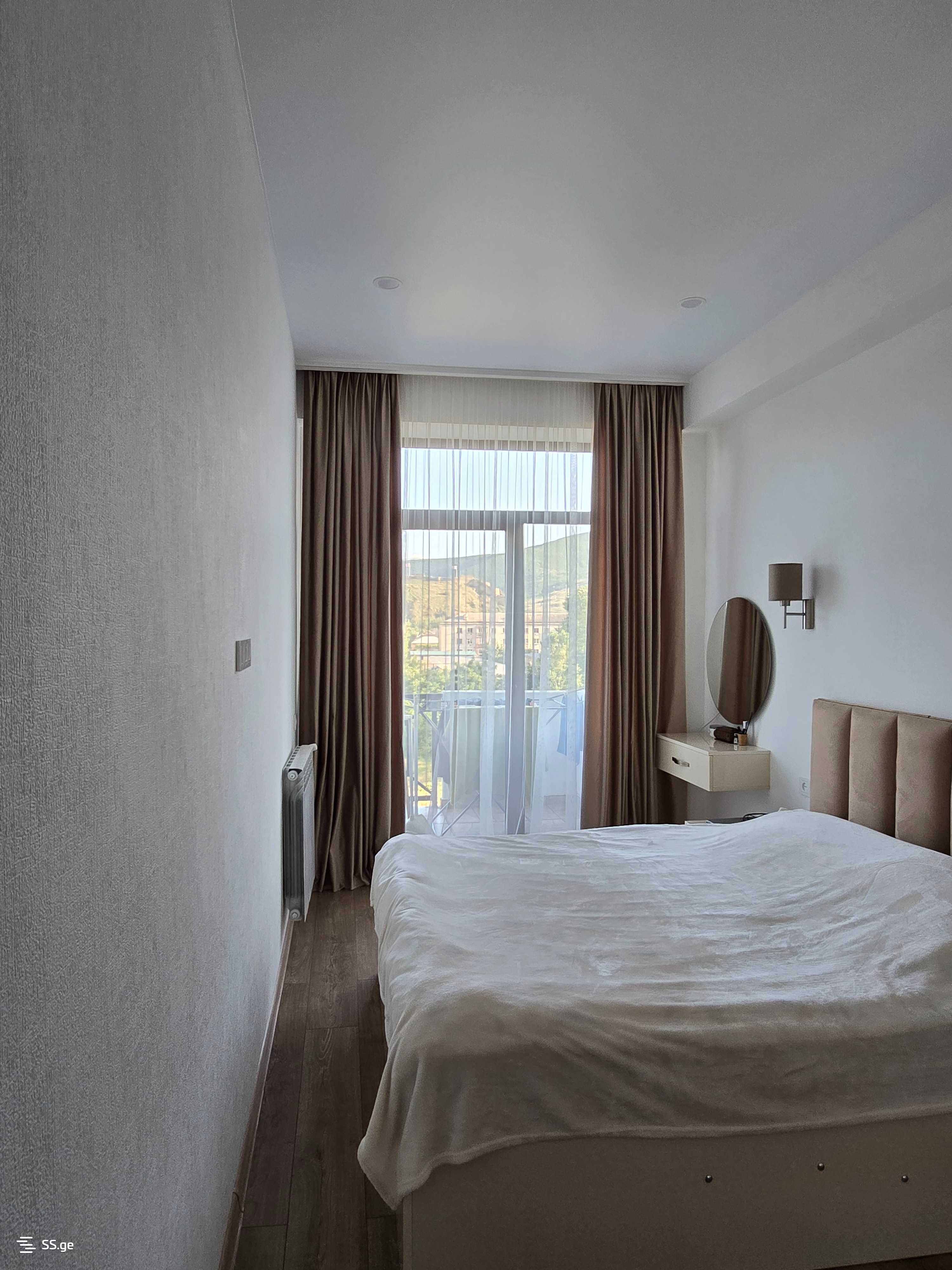 2 Room Flat Daily Rent. Gori view 4