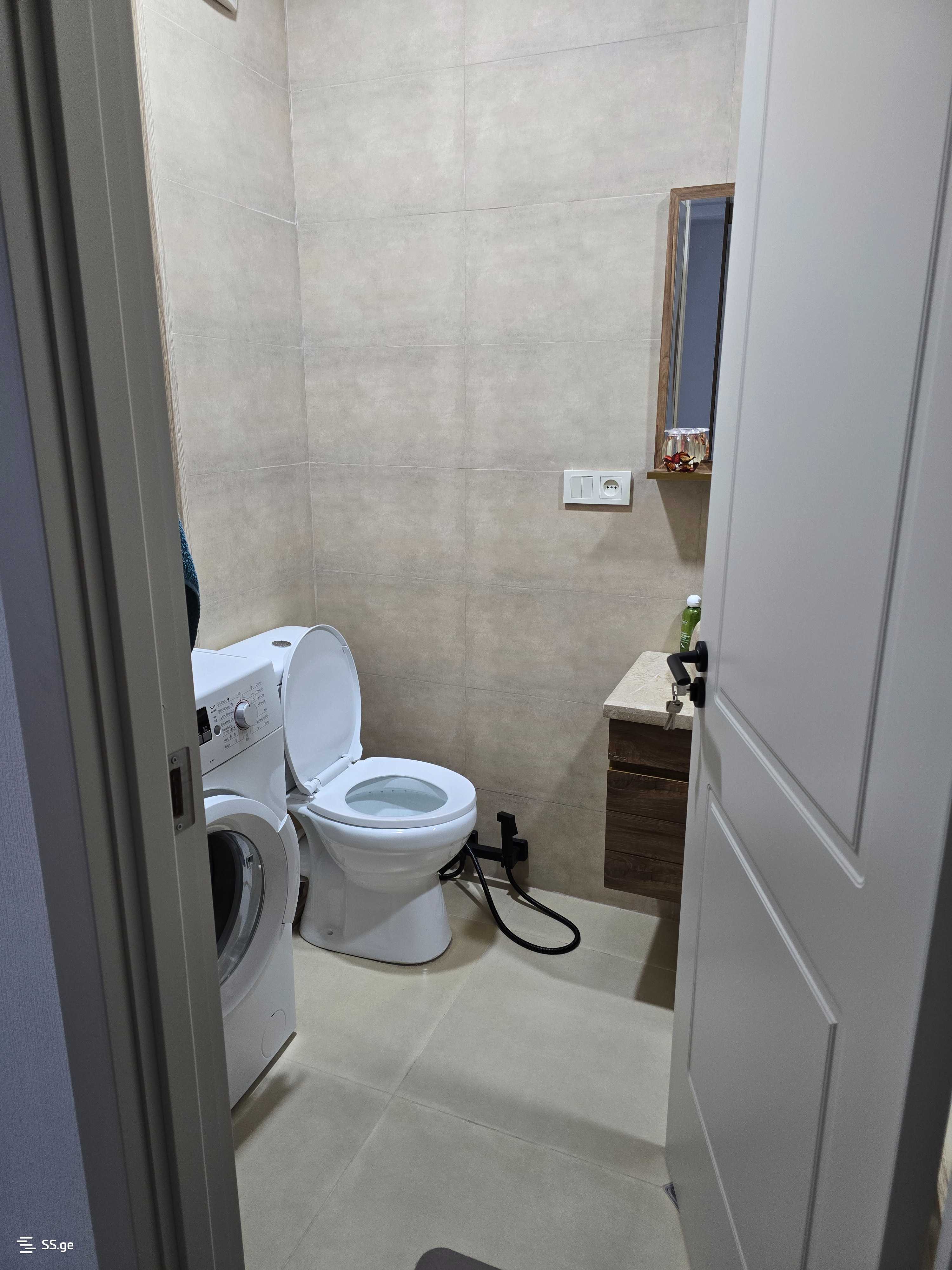 2 Room Flat Daily Rent. Gori view 6