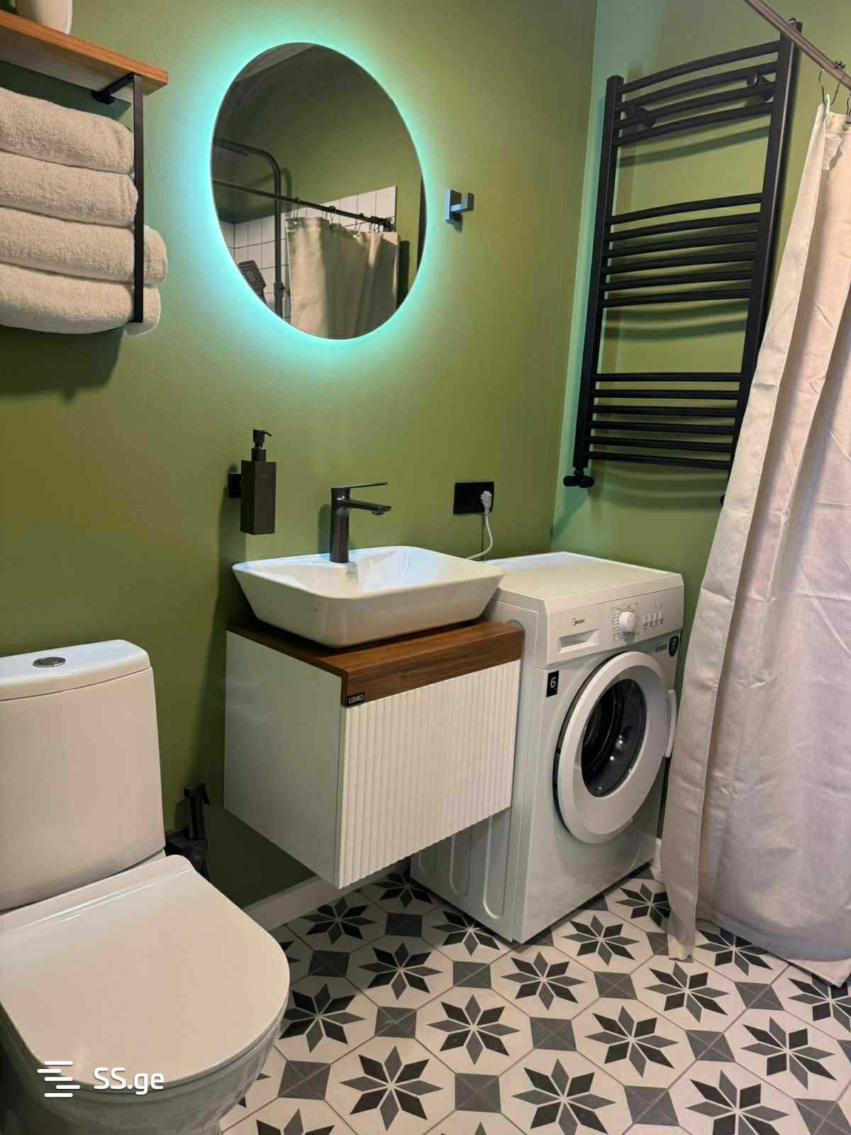 1 Room Flat Daily Rent. Mtatsminda view 5