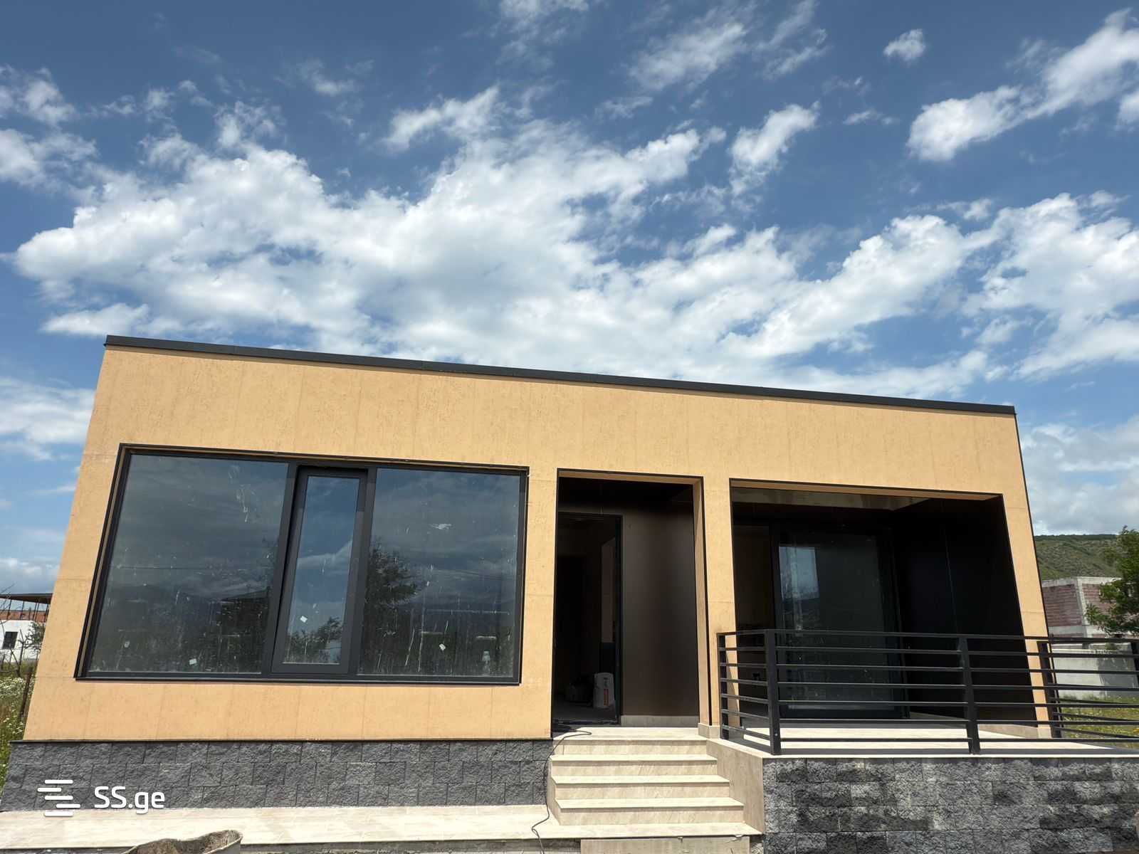 5 Room Private House For Sale view 4