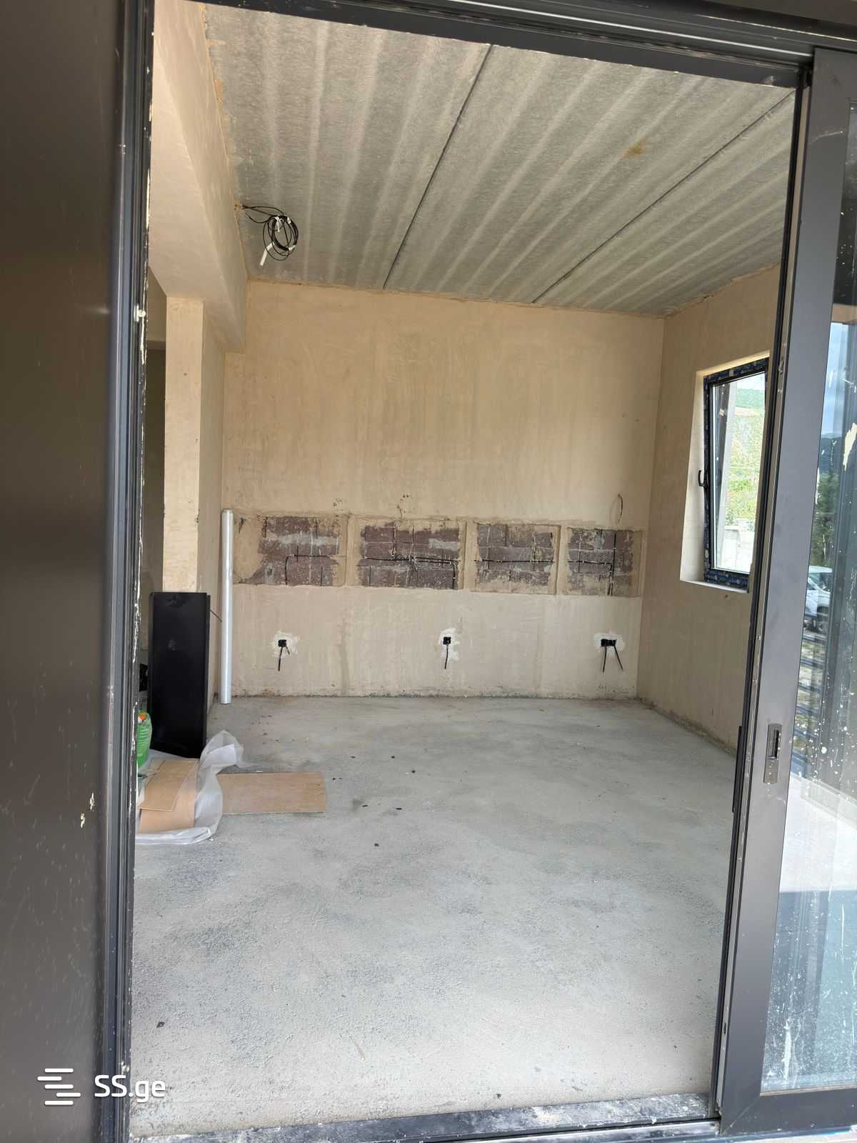 5 Room Private House For Sale view 3