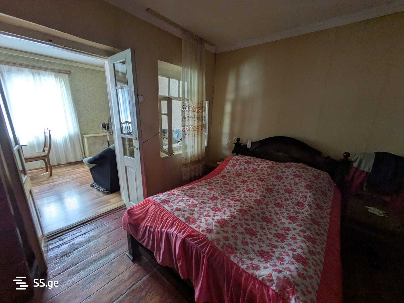 7 Room Private House For Sale view 10