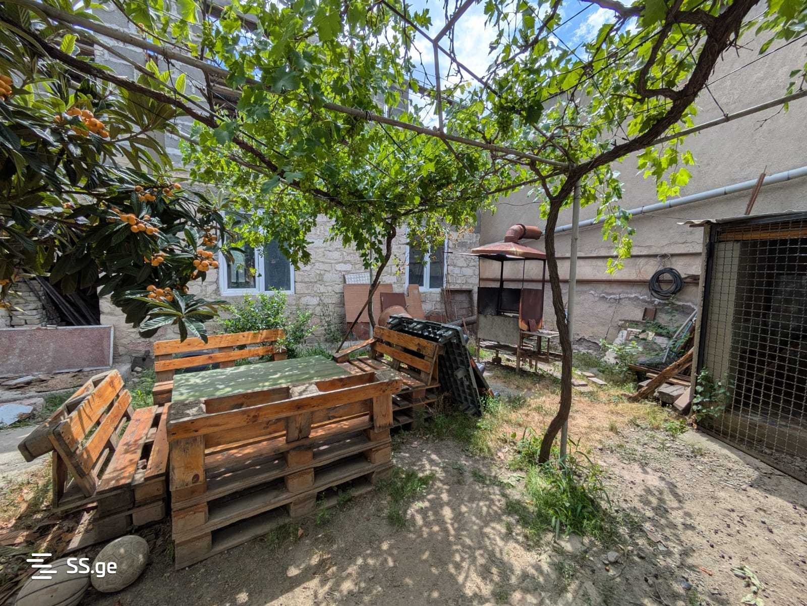 7 Room Private House For Sale, 1 of 4
