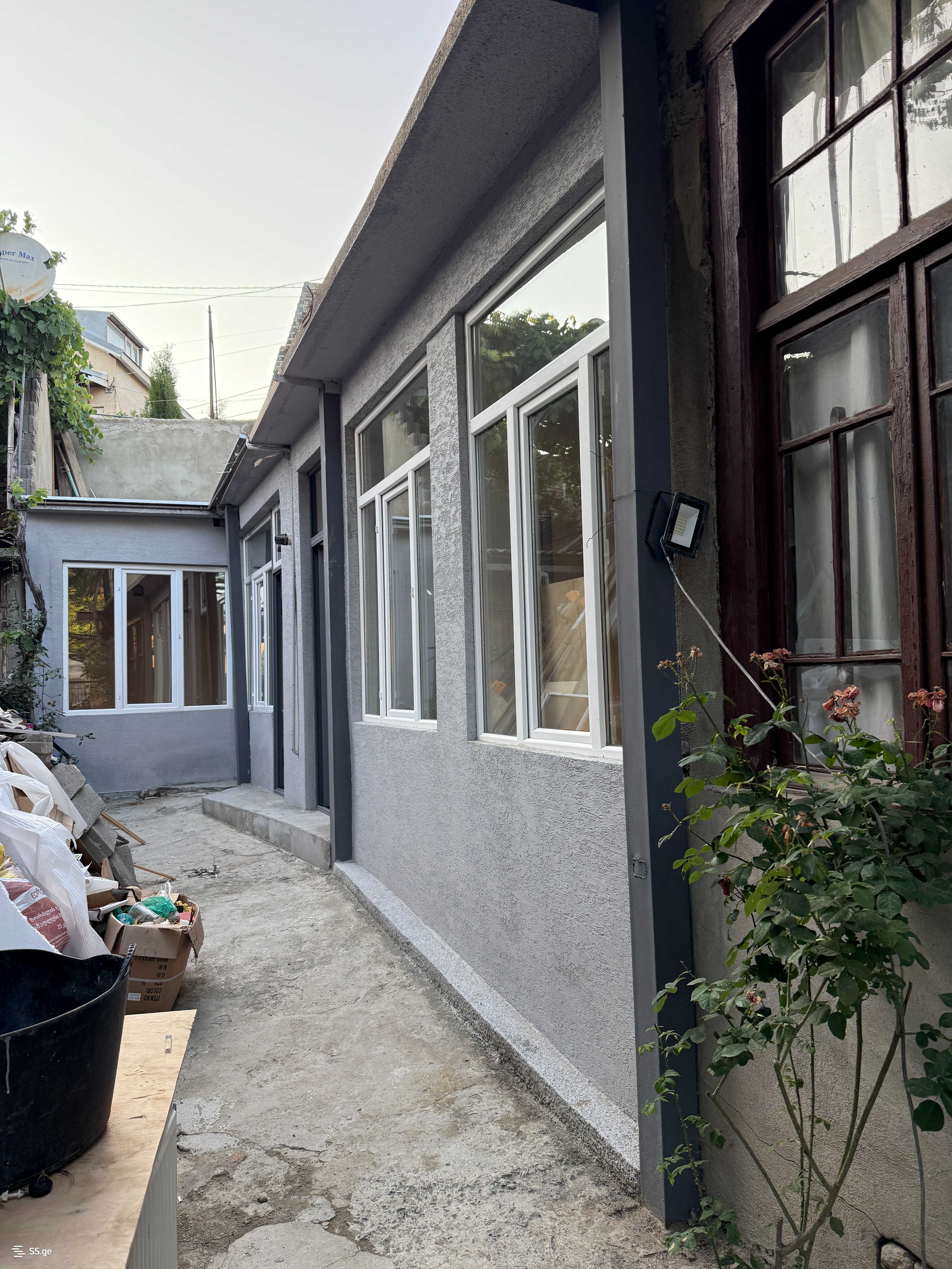 8 Room Private House For Sale, 3 of 4