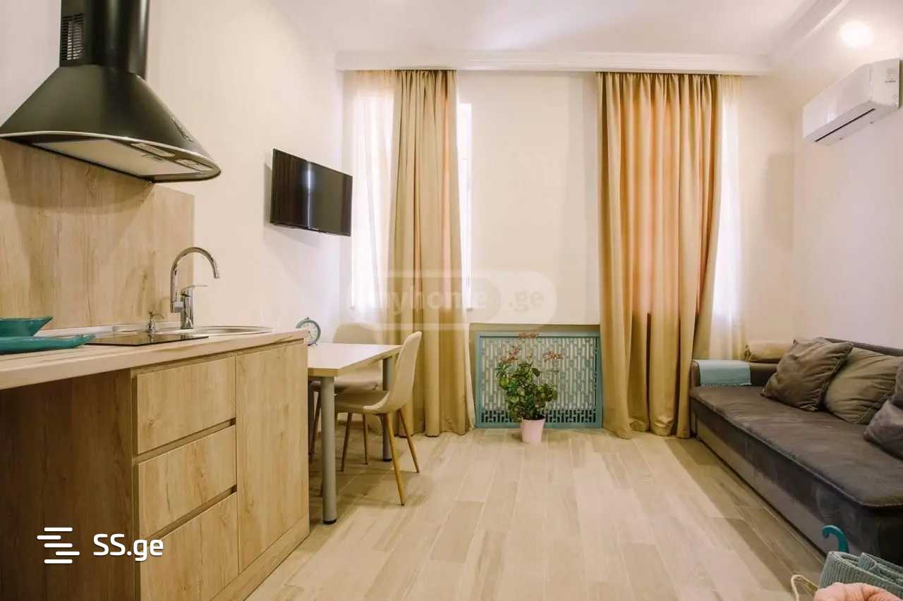 7 Room Hotel For Sale view 4