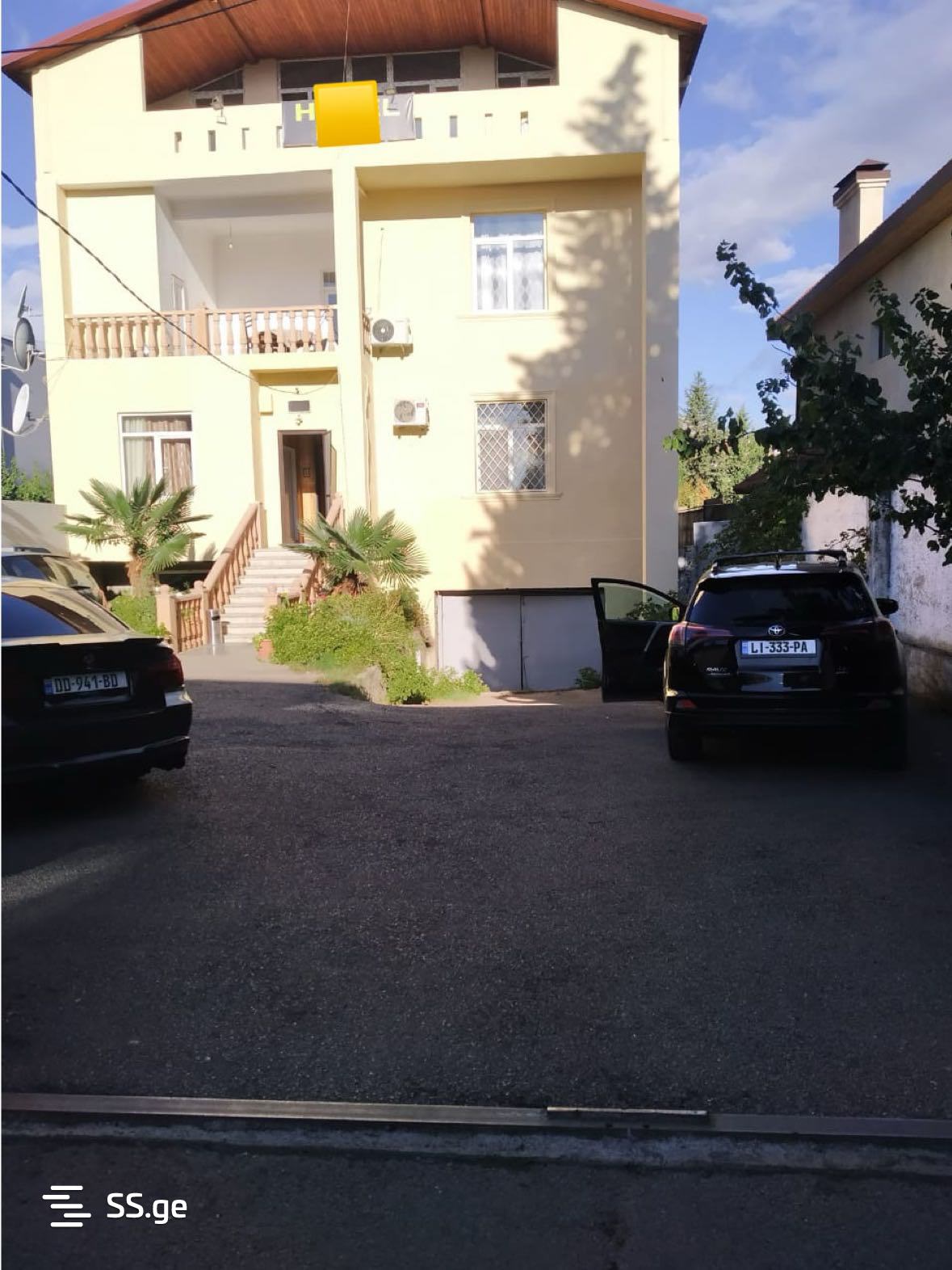 10 Room Private House For Rent. Digomi view 6