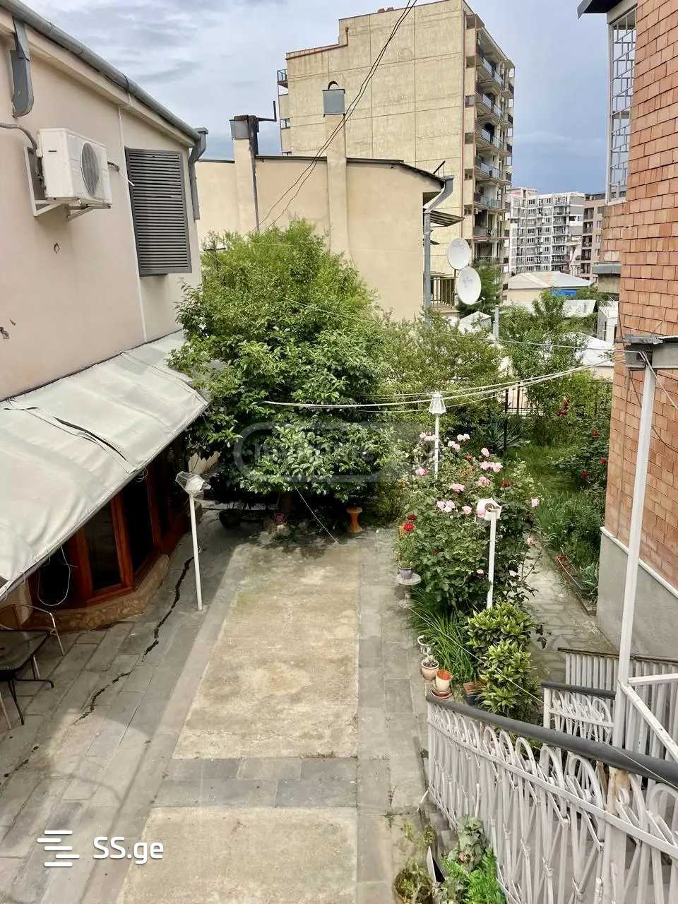 4 Room Private House For Rent. Vake, 12 of 12