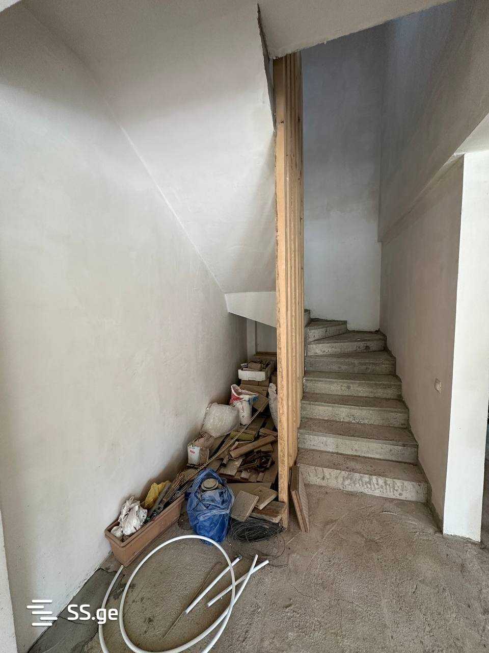 4 Room Private House For Sale view 4