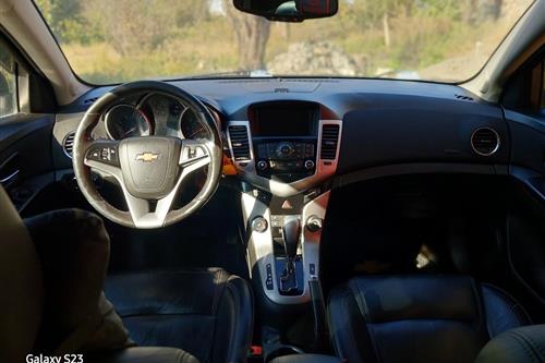 auto similar image