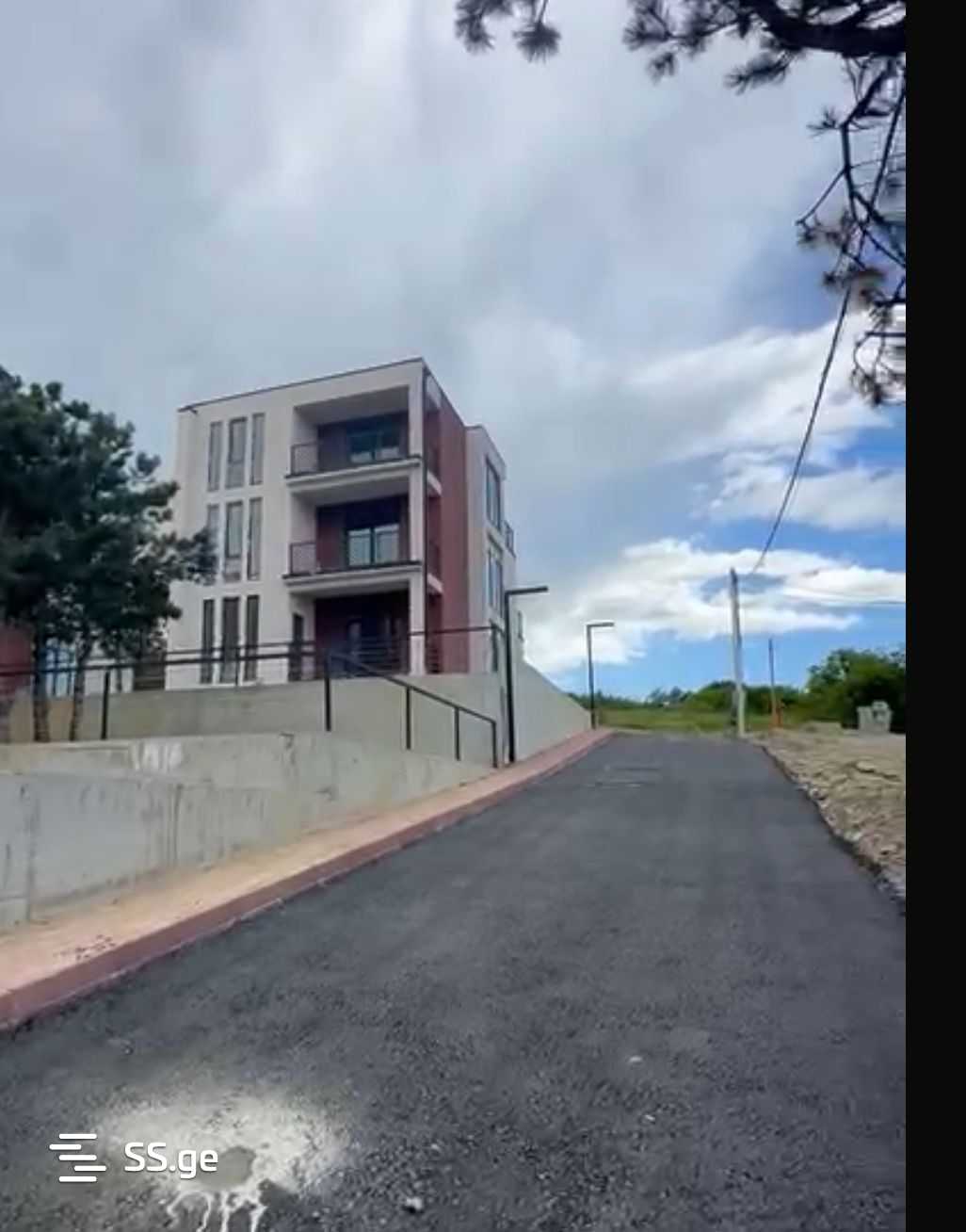 8 Room Private House For Sale view 5