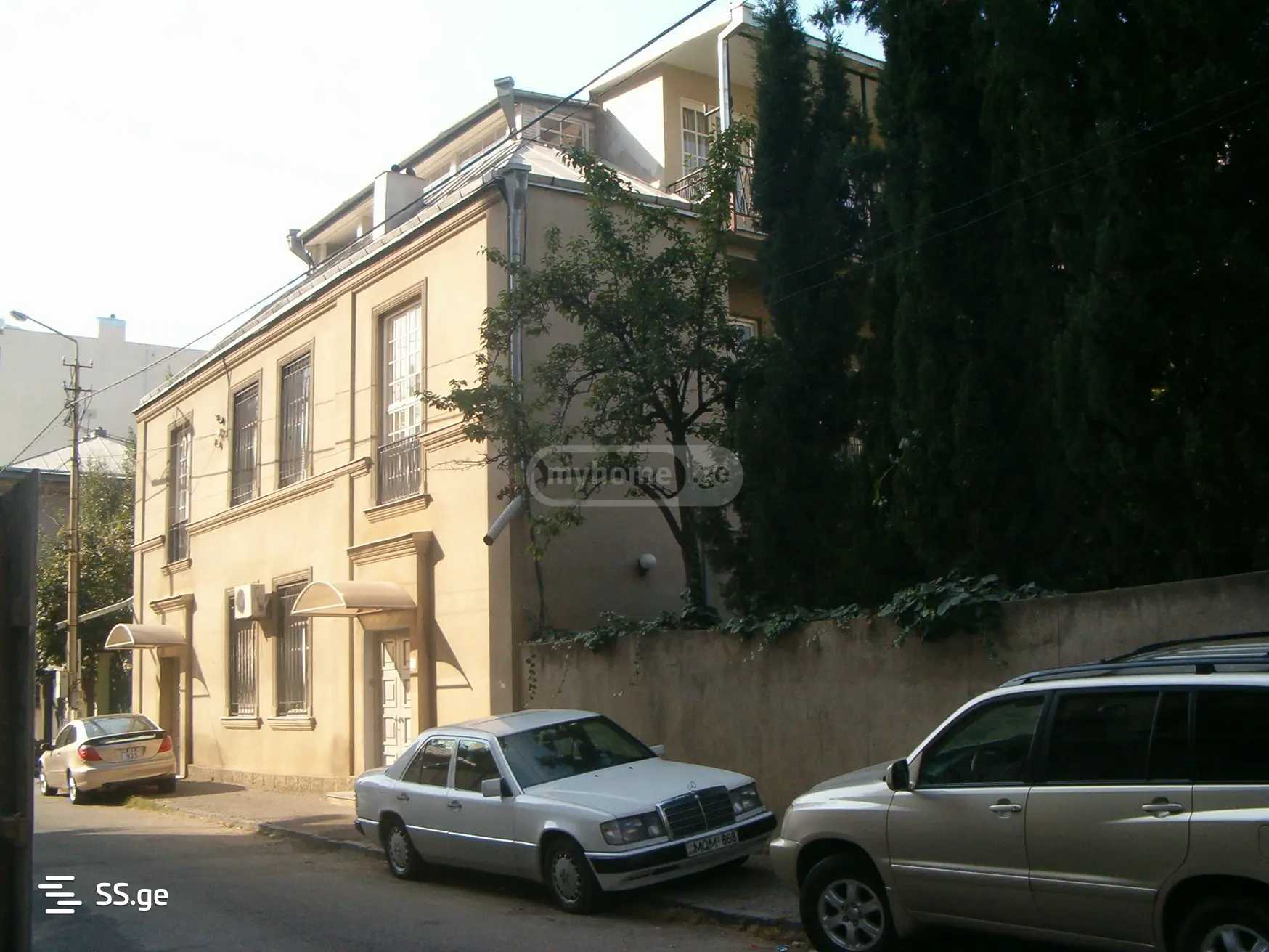 Долгосрочно Дом в Тбилиси