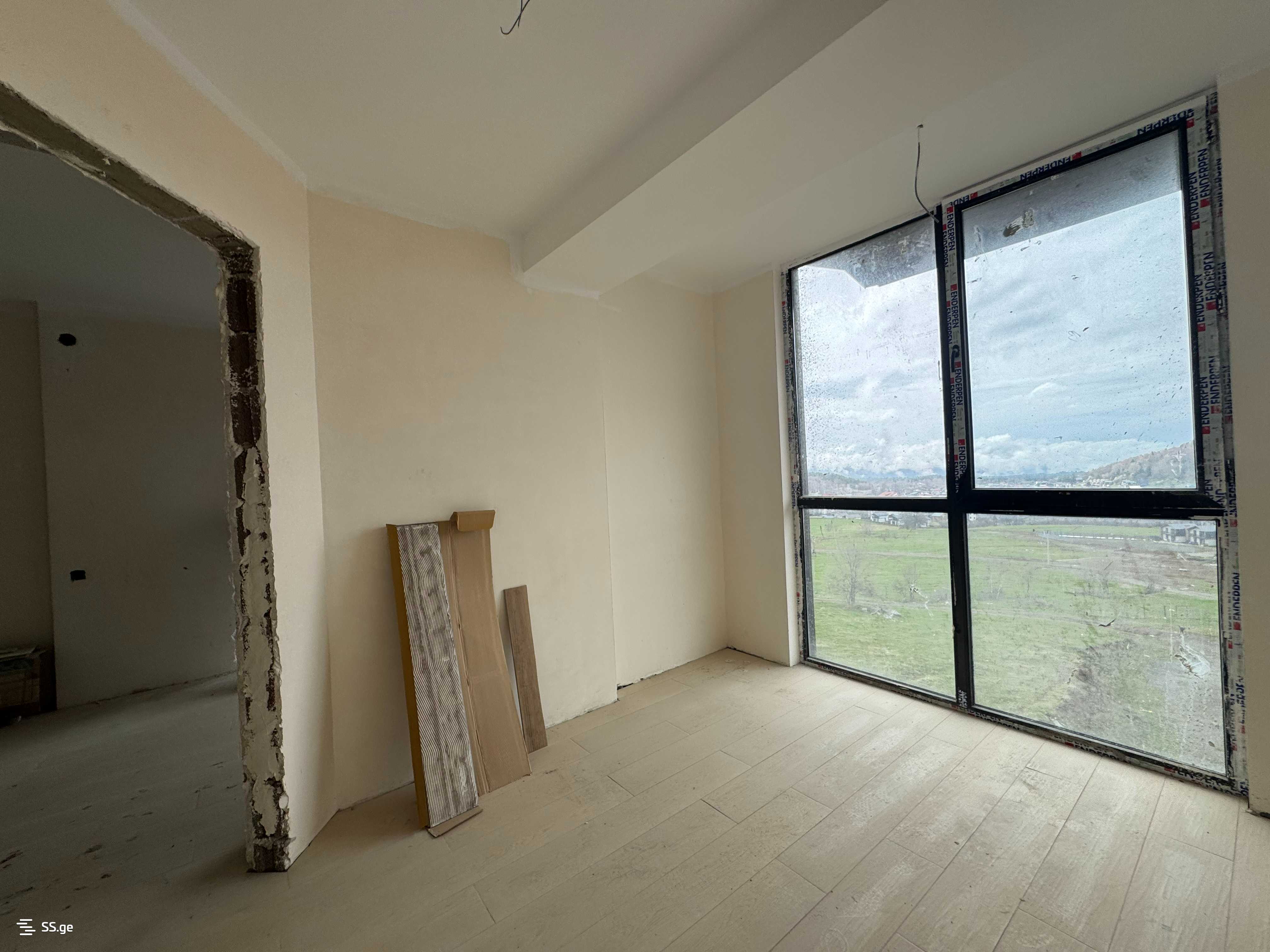 3 Room Flat For Sale, 3 of 4