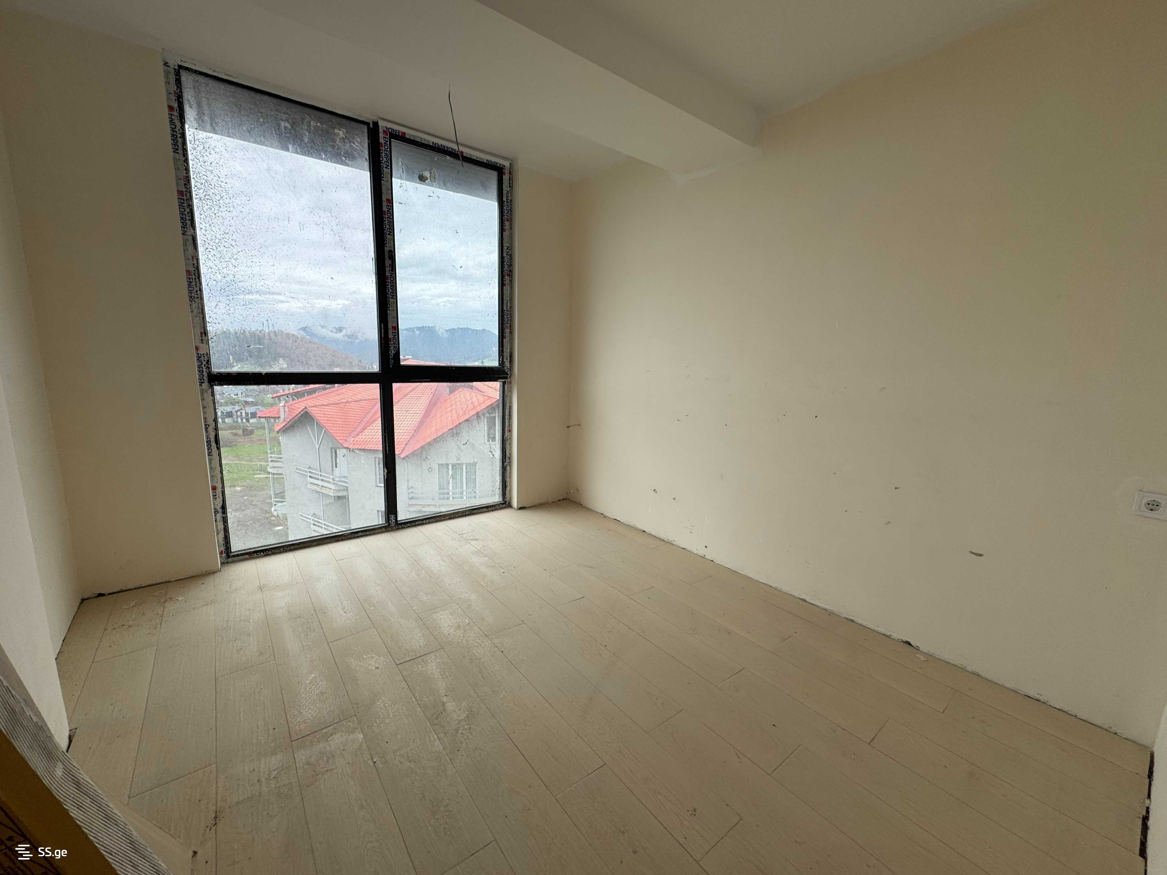 3 Room Flat For Sale, 1 of 4