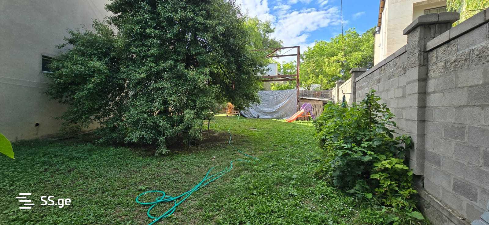 10 Room Private House For Sale view 6