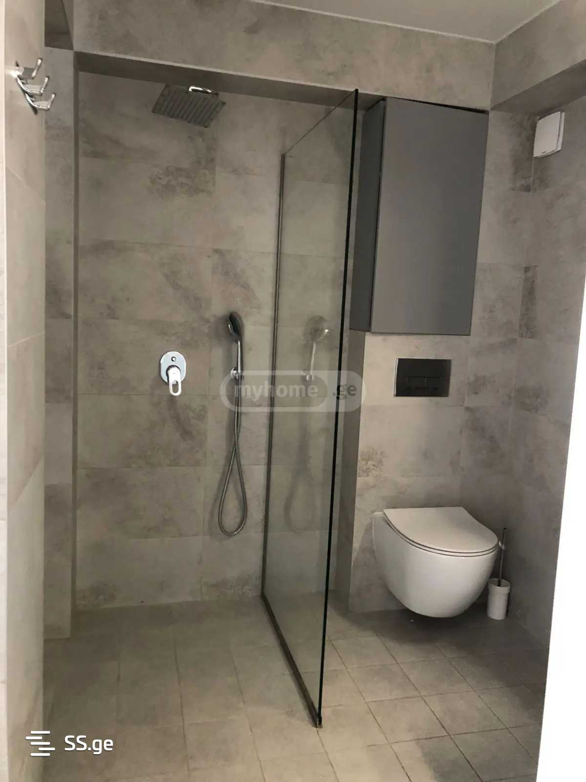 7 Room Private House For Sale view 9